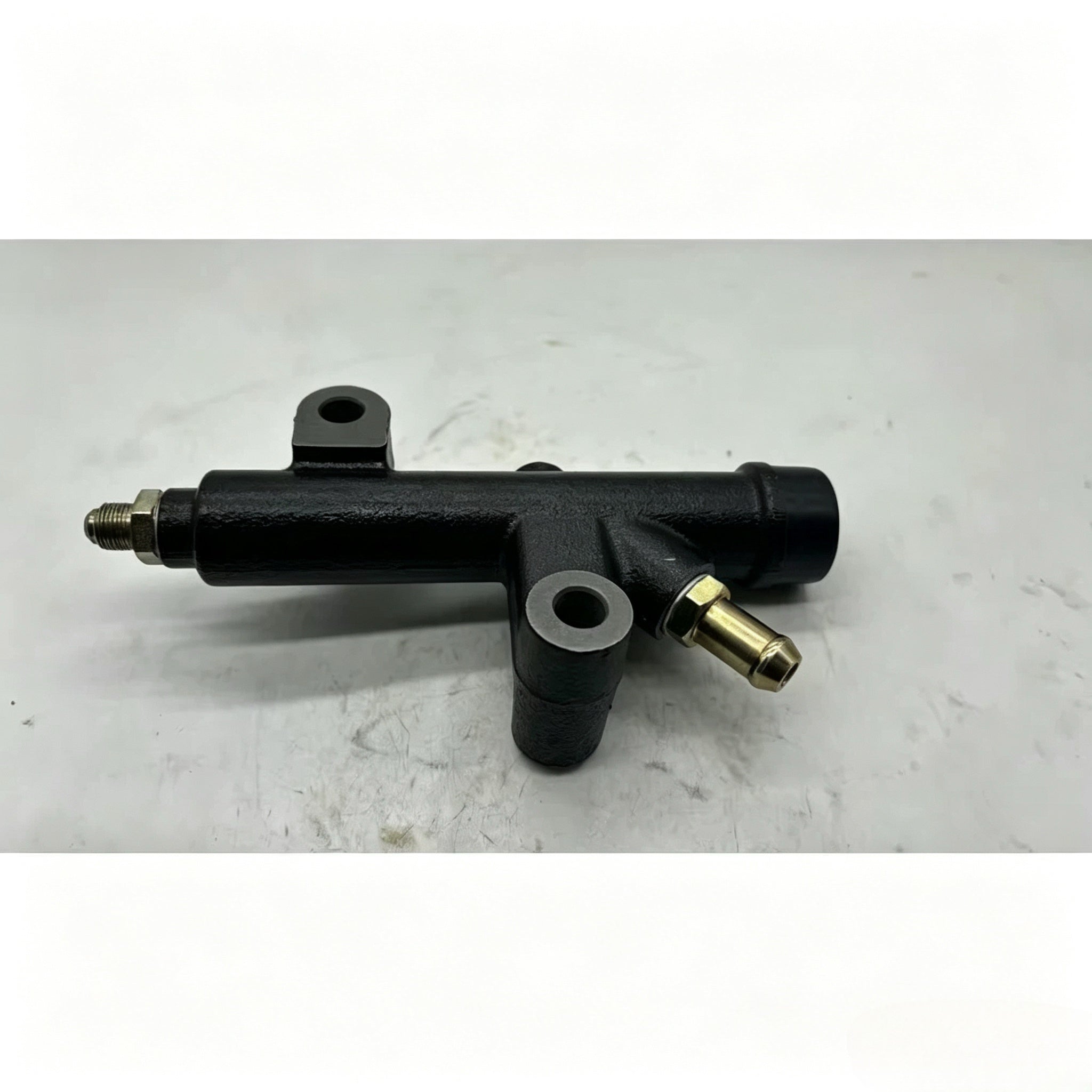 New Clutch Master Cylinder 46801-Z0001 46801-Z0005 46801-Z0006 for NISSAN CWA451 UD CDA451