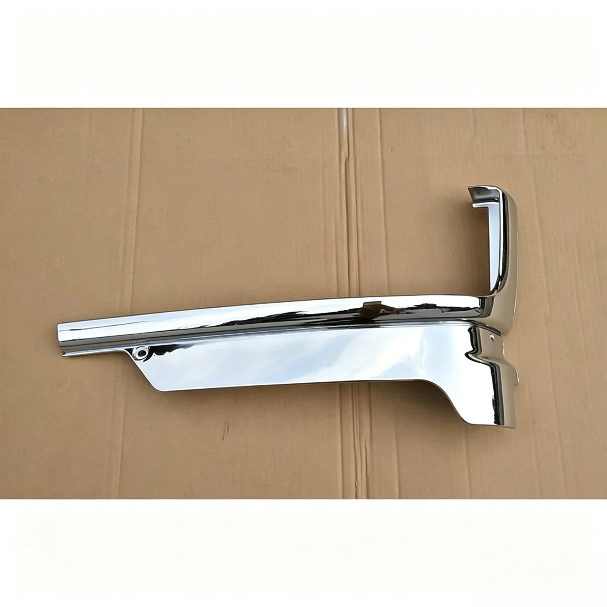 Chrome Headlamp Case LH(99) for Nissan CWA451 UD CDA451 CMA451 Trucks LH RH Model-New Condition Spare Body Parts