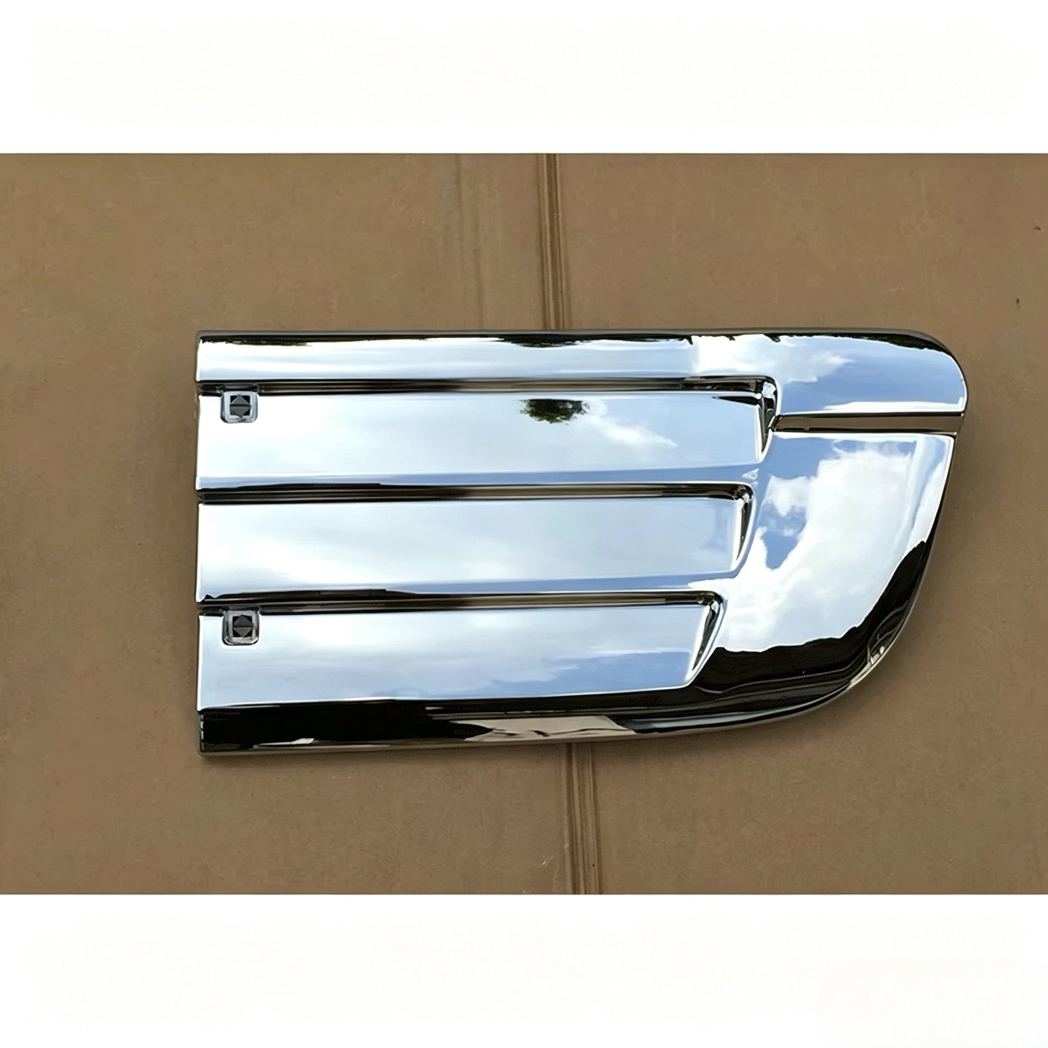 Chrome Bumper Outer Grille LH for NISSAN CWA451 for UD CDA451 CMA451 Truck Spare Body Parts
