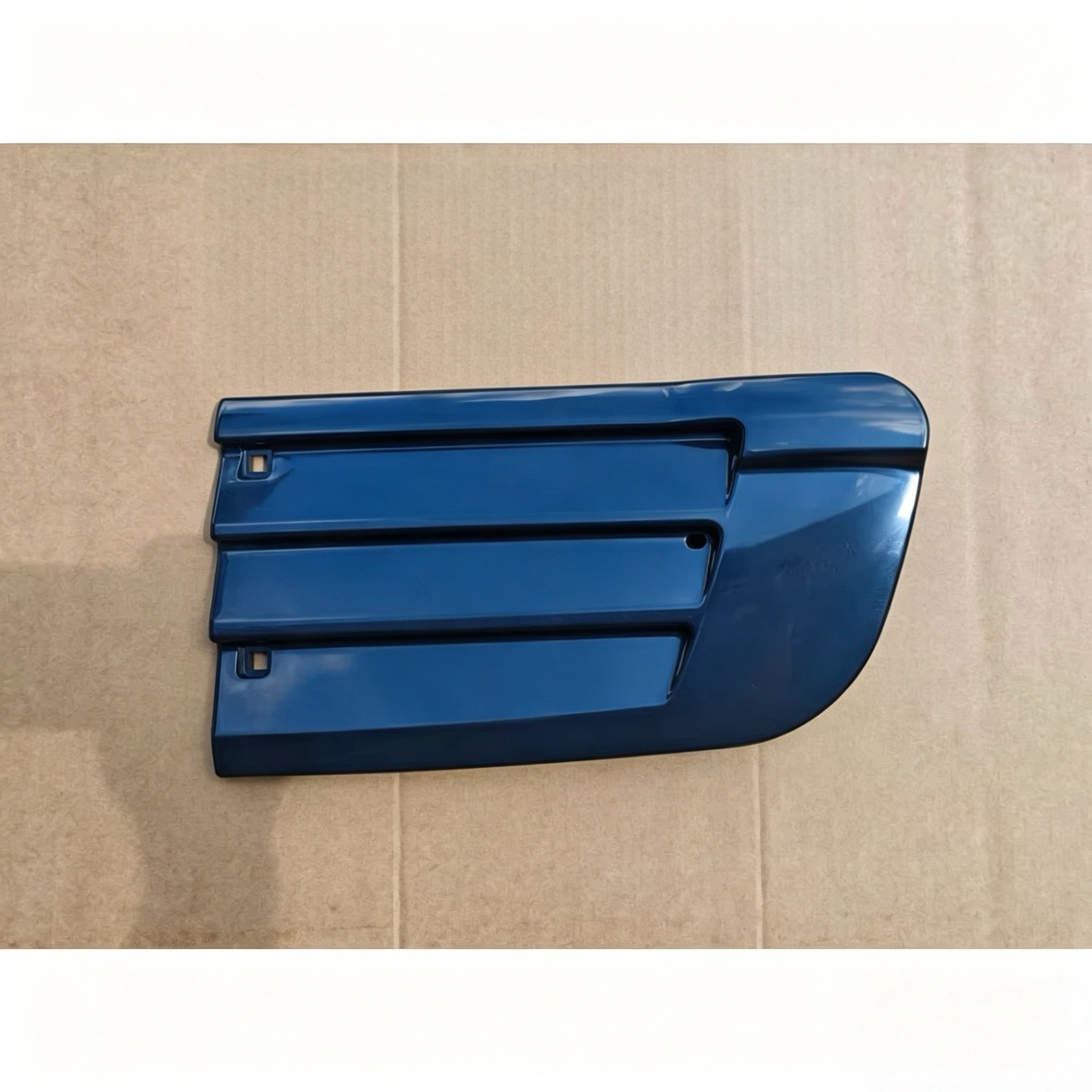 Bumper Outer Grille  LH for NISSAN CWA451 for UD CDA451 CMA451
