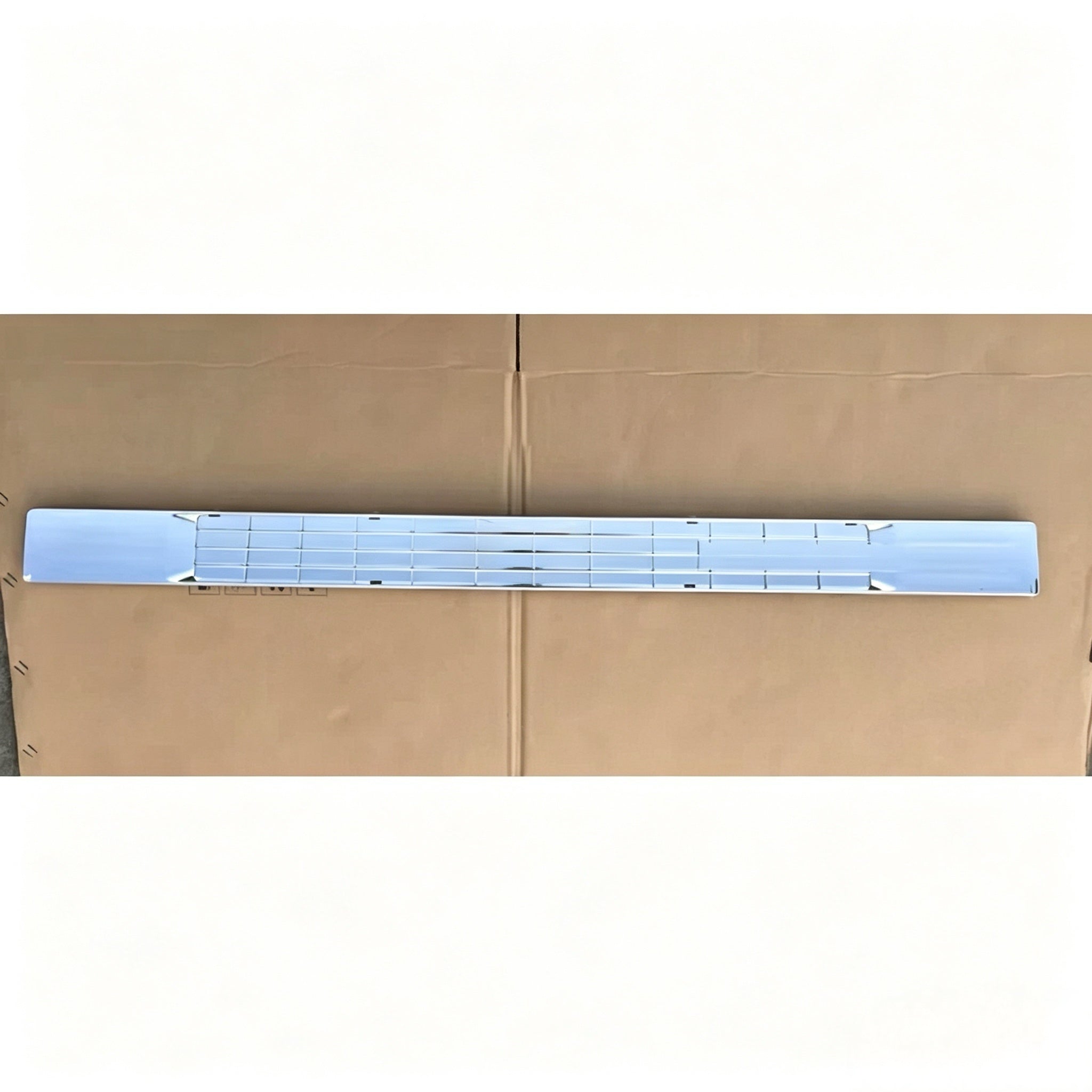 Chrome Grille for NISSAN CWA451 for UD CDA451 CMA451 Truck Spare Body Parts