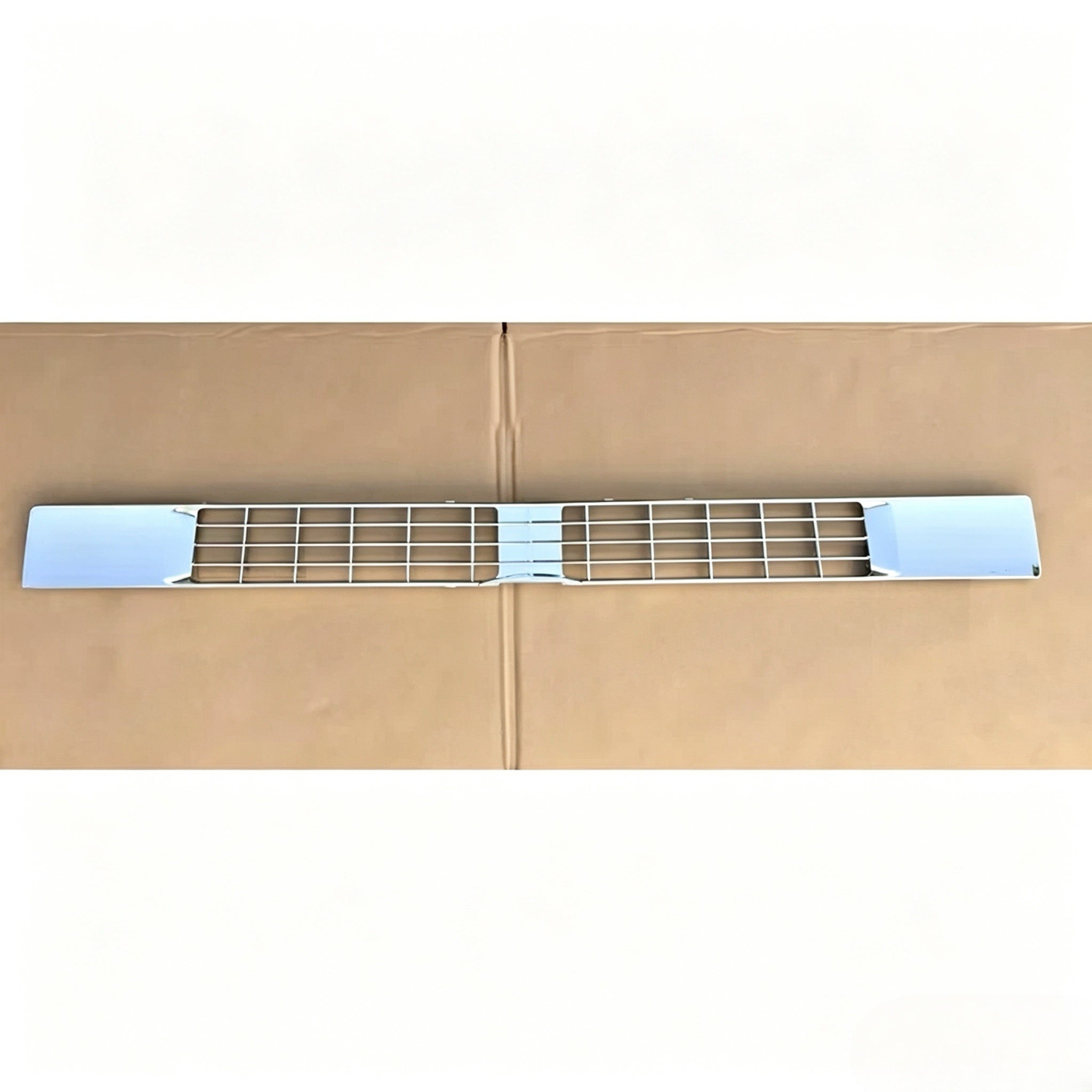 Chrome Grille  for NISSAN CWA451 for UD CDA451 CMA451Truck Spare Body Parts