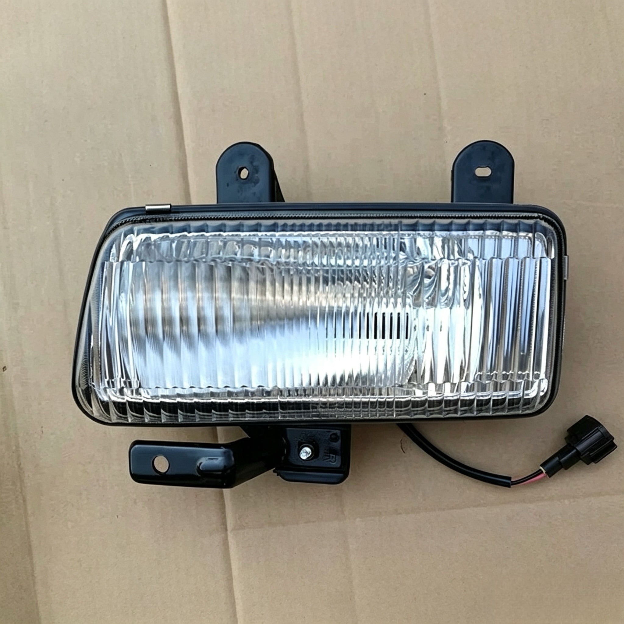 Fog Lamp LH RH for NISSAN CWA451 for UD CDA451 CMA451 Truck Spare Body Parts