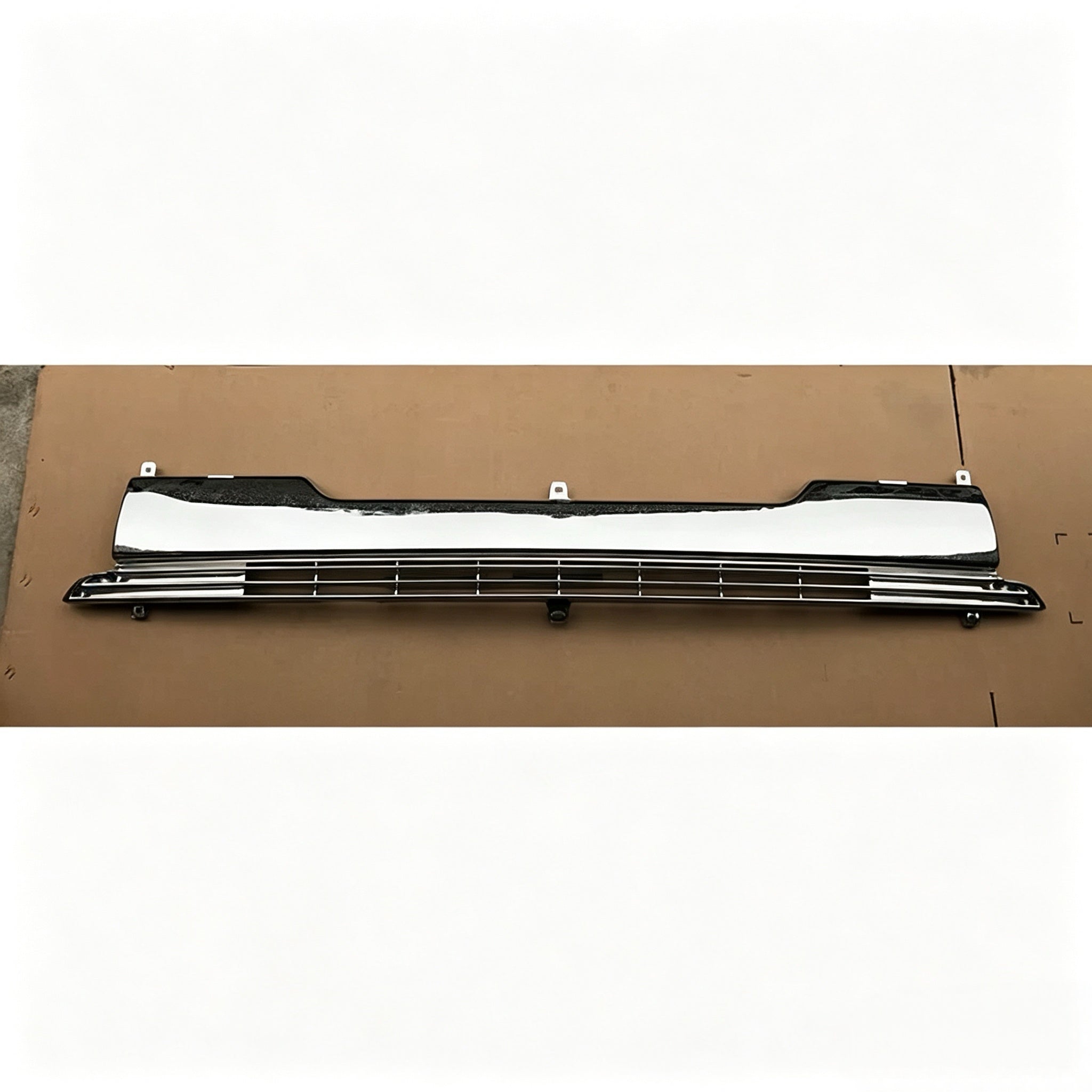 Chrome Grille for NISSAN CWA451 for UD CDA451 CMA451