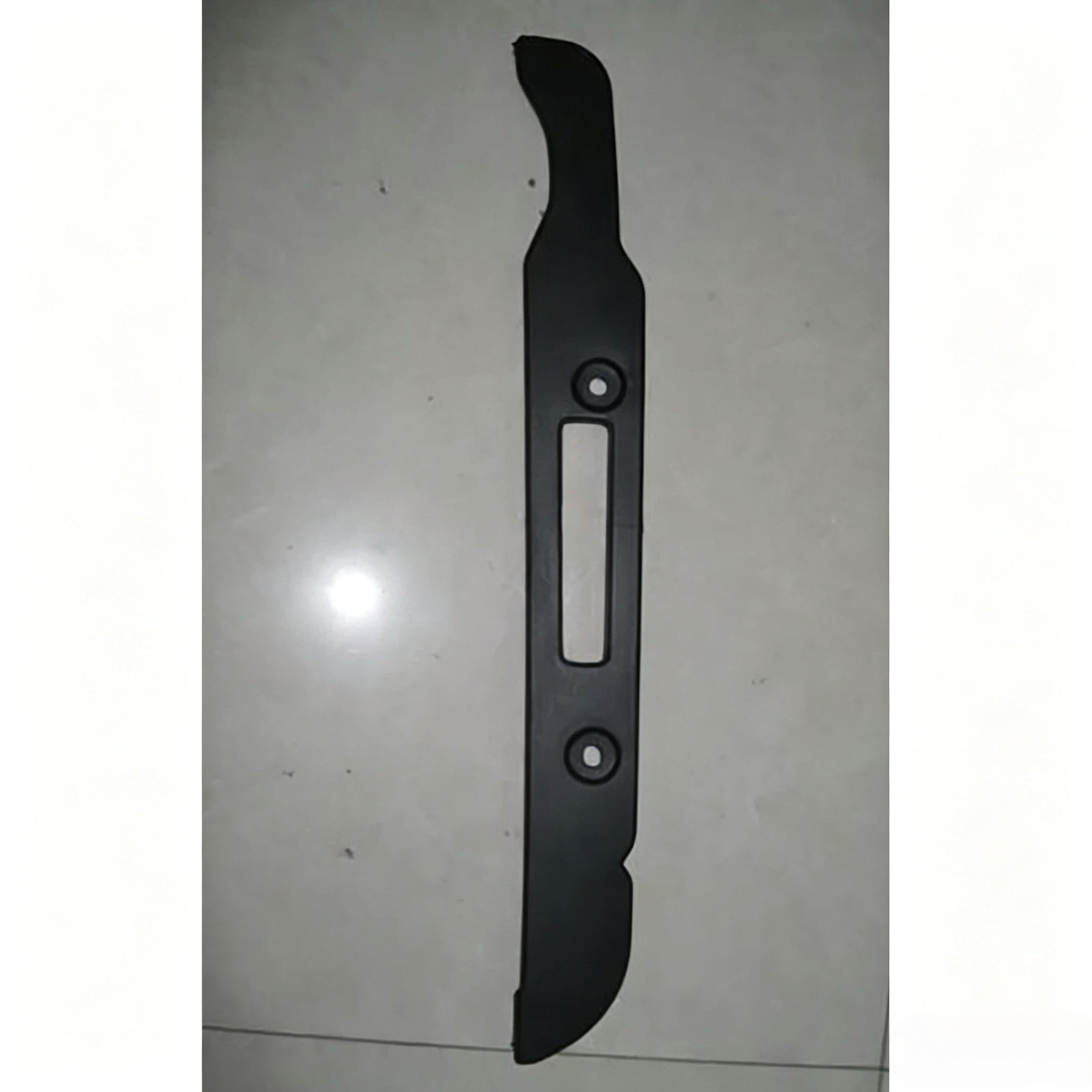Paint Bumper Garnish LH RH for NISSAN CWA451 for UD CDA451 CMA451 Truck Spare Body Parts