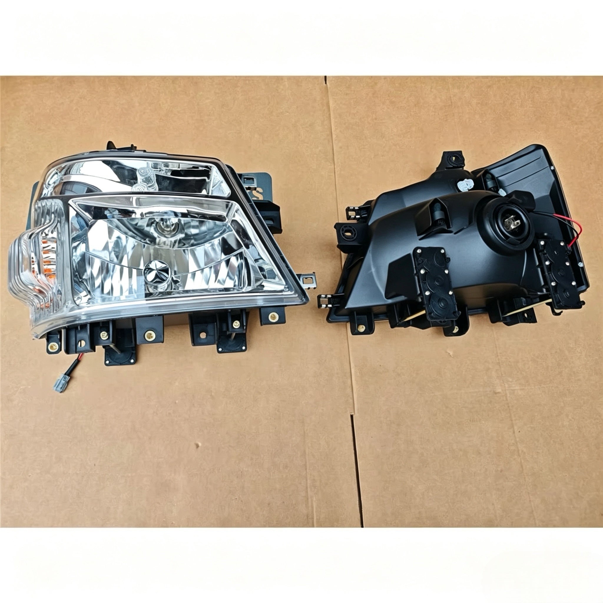 Head Lamp Manual 12V RH for JMC CARRYING N601 POTNETE JX103 JX104 TRUCK Spare Parts