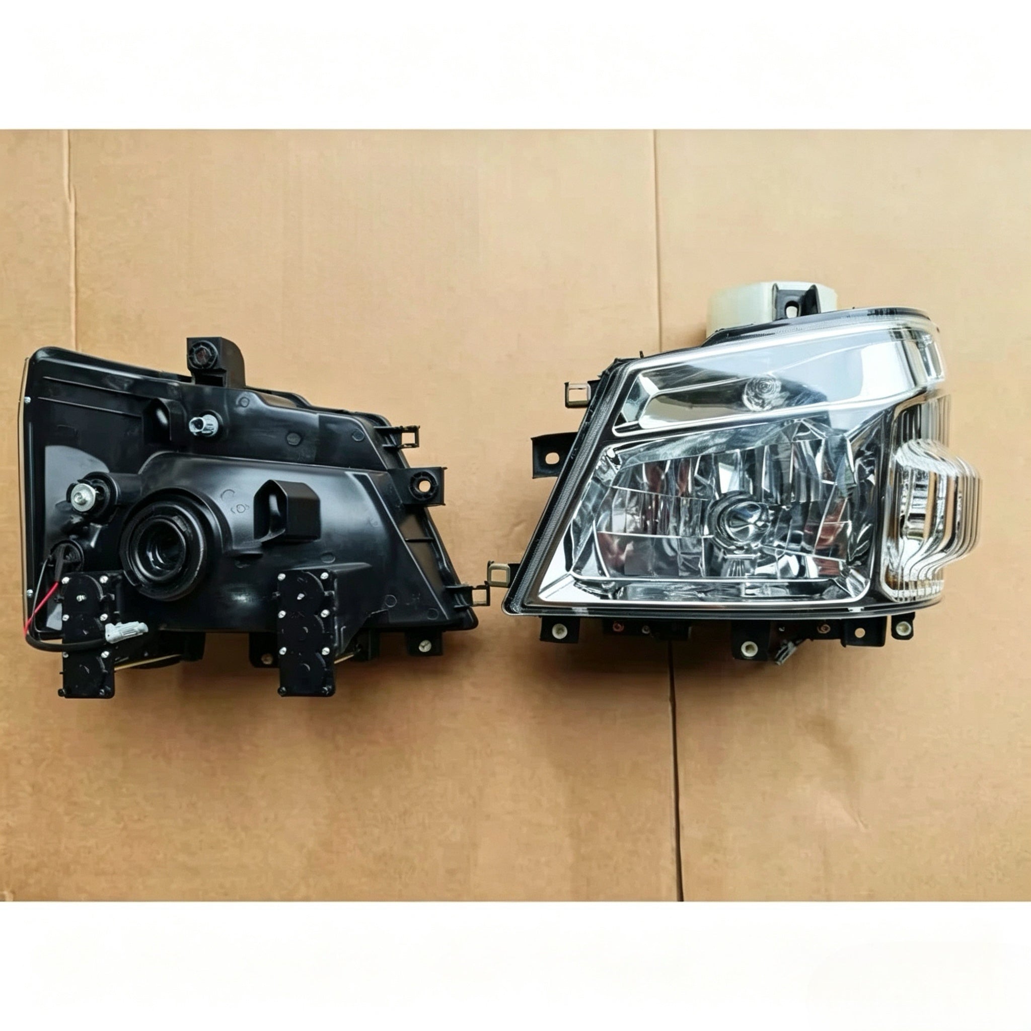 377210001 Head Lamp Manual 24V LH for JMC CARRYING N601 POTNETE JX103 JX104 TRUCK Spare Parts