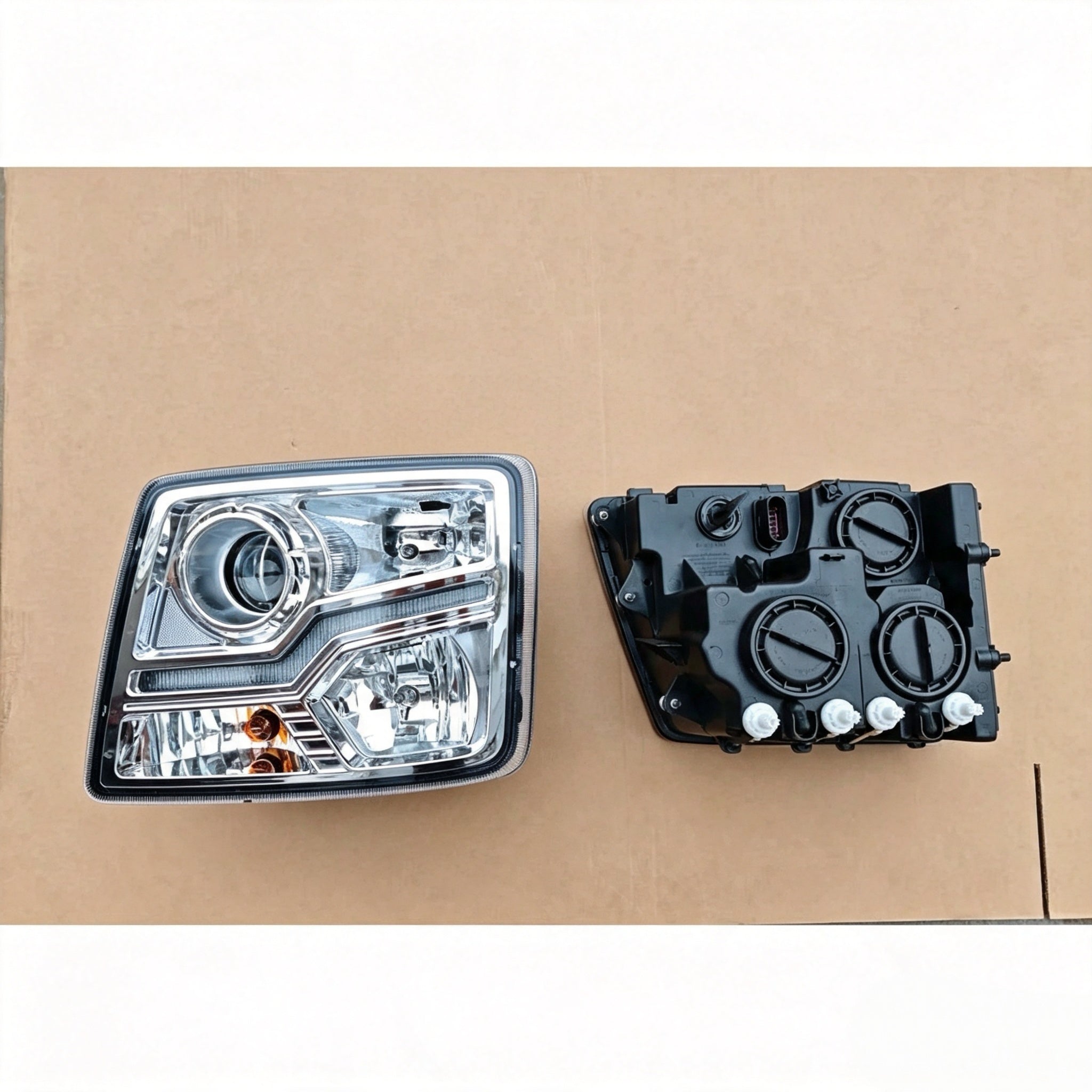 H4364011003A0 H4364011004A0 Head Lamp LH for FOTON AUMAN H4 GTL 19 TRUCK Spare Parts