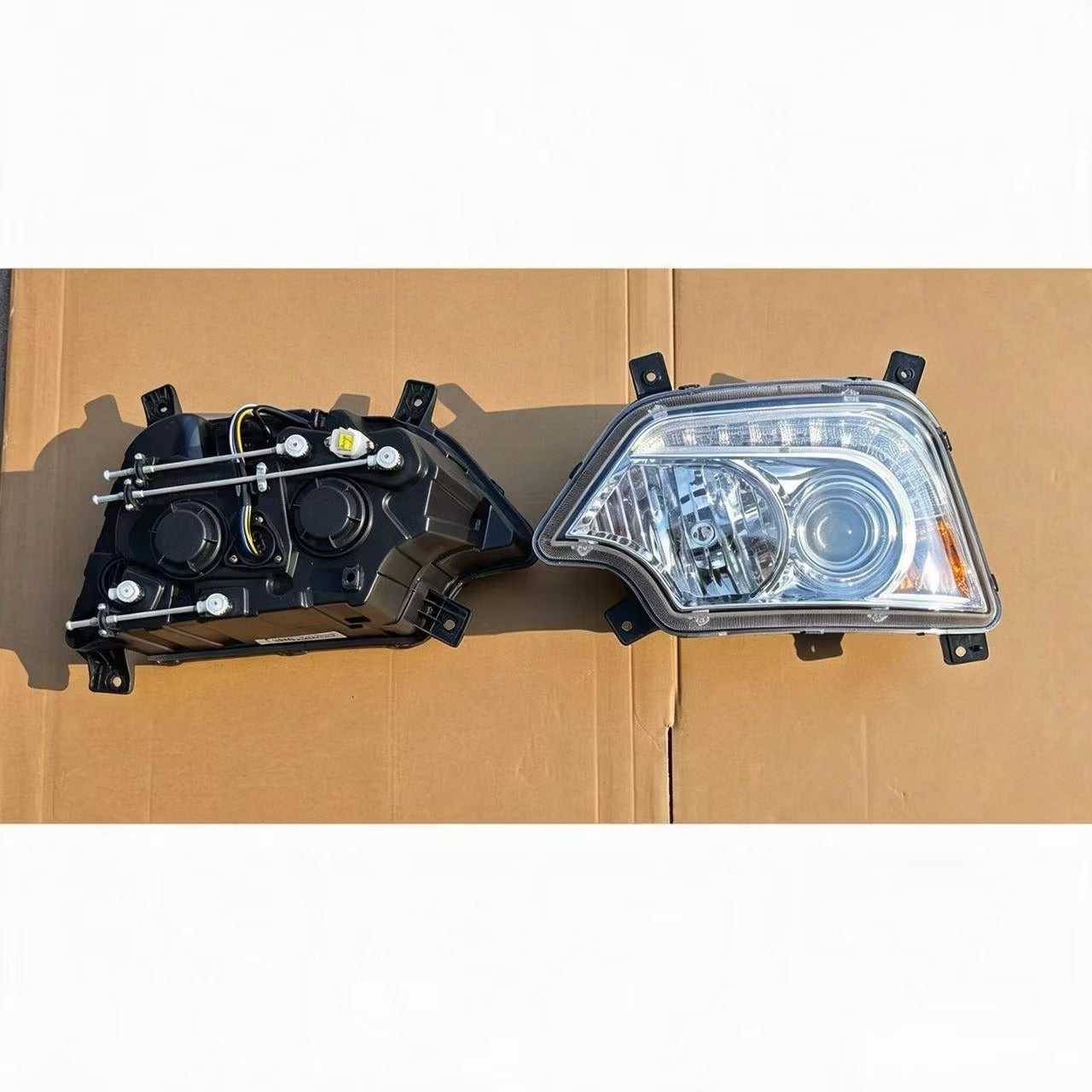 M4364010201A0 Headlamp RH for AUMARK S5 TRUCK Spare Parts