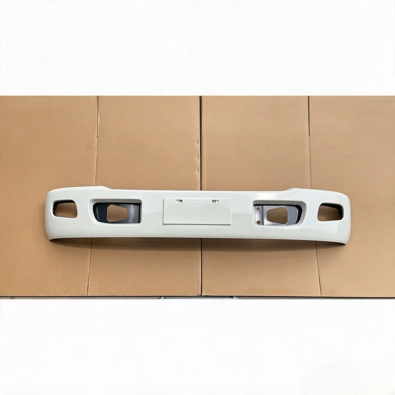 1B20053100230 IB20053100201 Front Bumper 200cm with Bracket 1.5 Thickness With Paint for AUMARK 1900 TRUCK Spare Parts