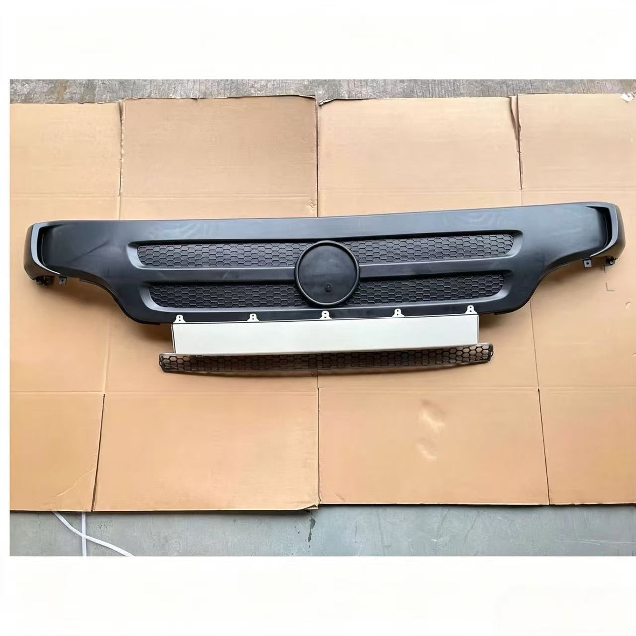 IB20053100250 Grille 2M for AUMARK 1900 TRUCK Spare Parts