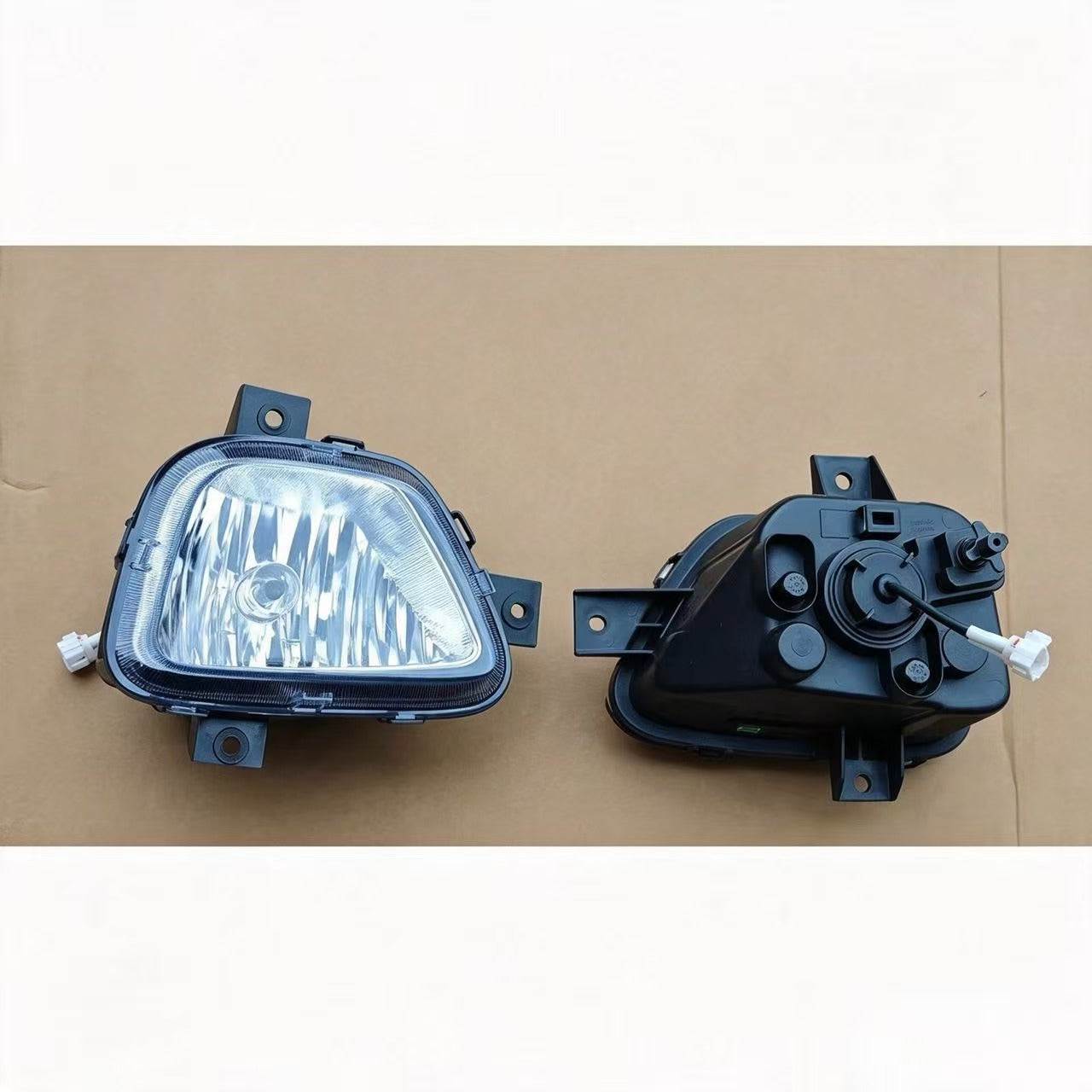 FL1364020100A0 Fog Lamp LH 24V for FOTON AUMARK M4 TRUCK Spare Parts