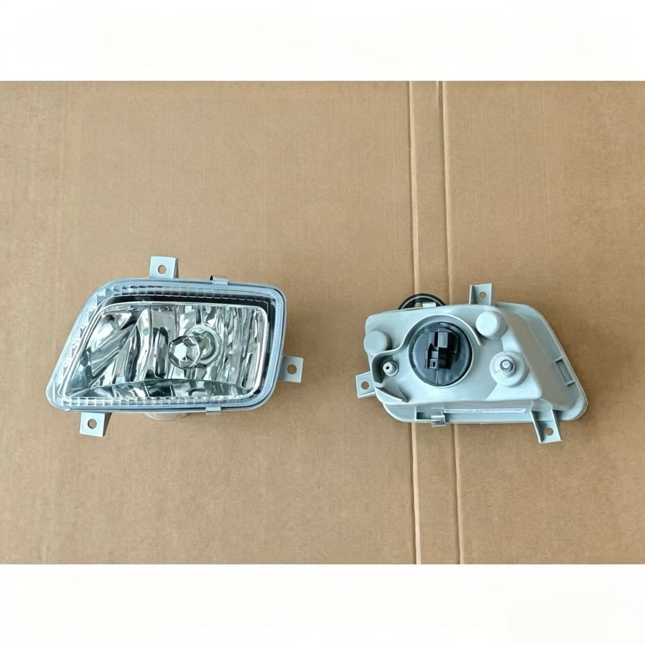 IB2003710038 Fog Lamp LH for Bumper FDFT01036 for FOTON OLLION JIEYUN TRUCK Spare Parts