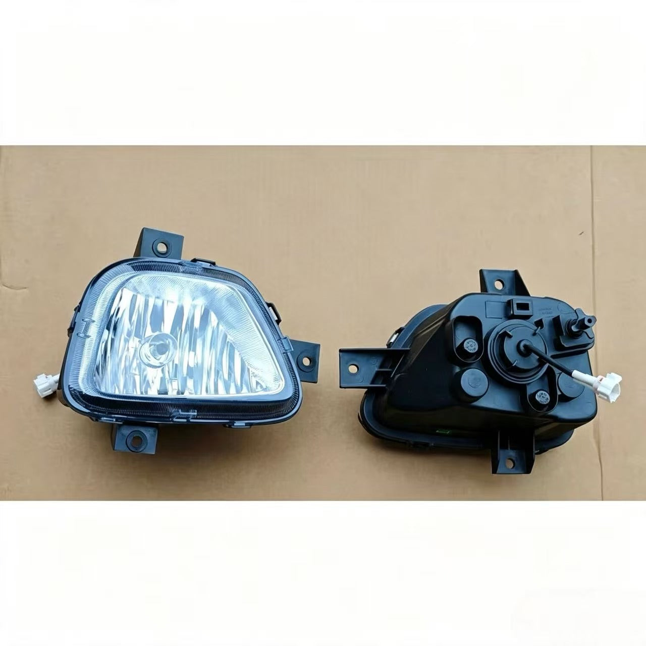 FL1364020100A0 Fog Lamp LH 24V for FOTON AUMARK M4 TRUCK Spare Parts