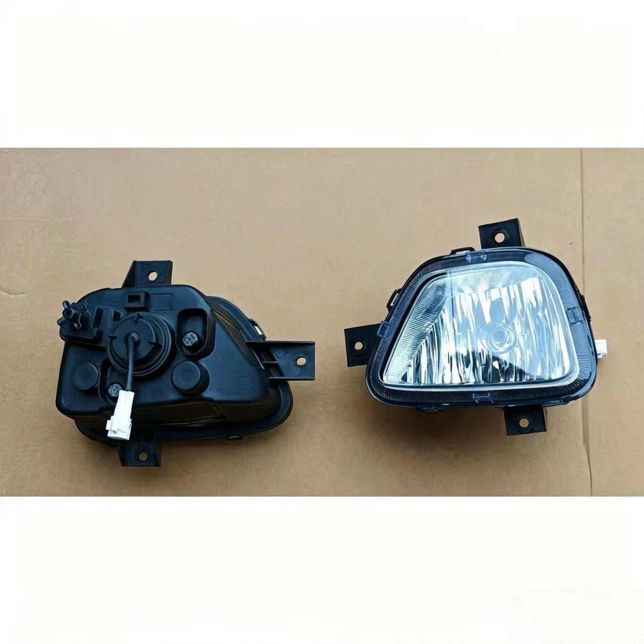 FL1364020200A0 Fog Lamp RH 24V for FOTON AUMARK M4 TRUCK Spare Parts