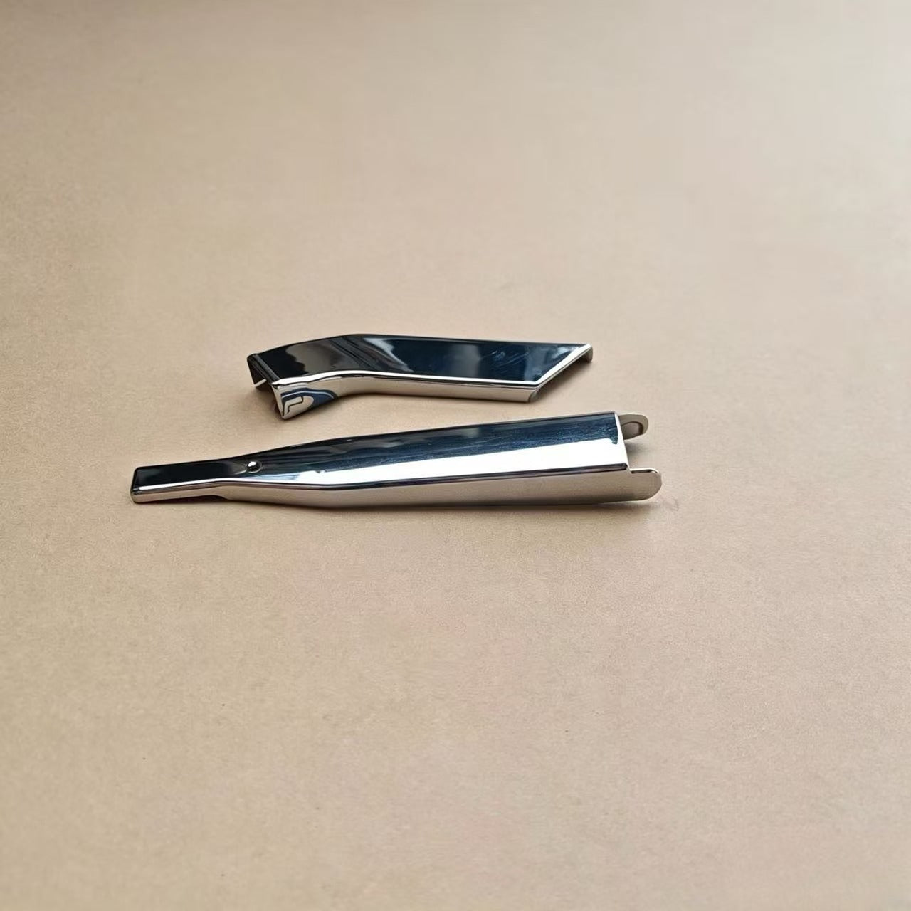 Wiper Arm Cover LH for SINO T5G TX TRUCK Spare Parts