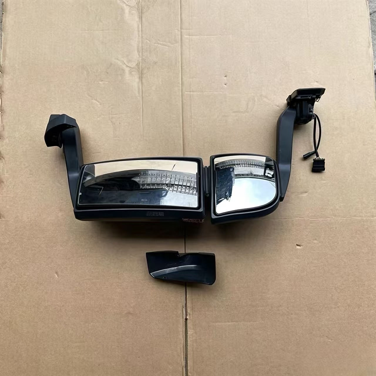 WG1664778081 Motor Mirror LH No Camera for SINO HOWO T7H TRUCK Spare Parts