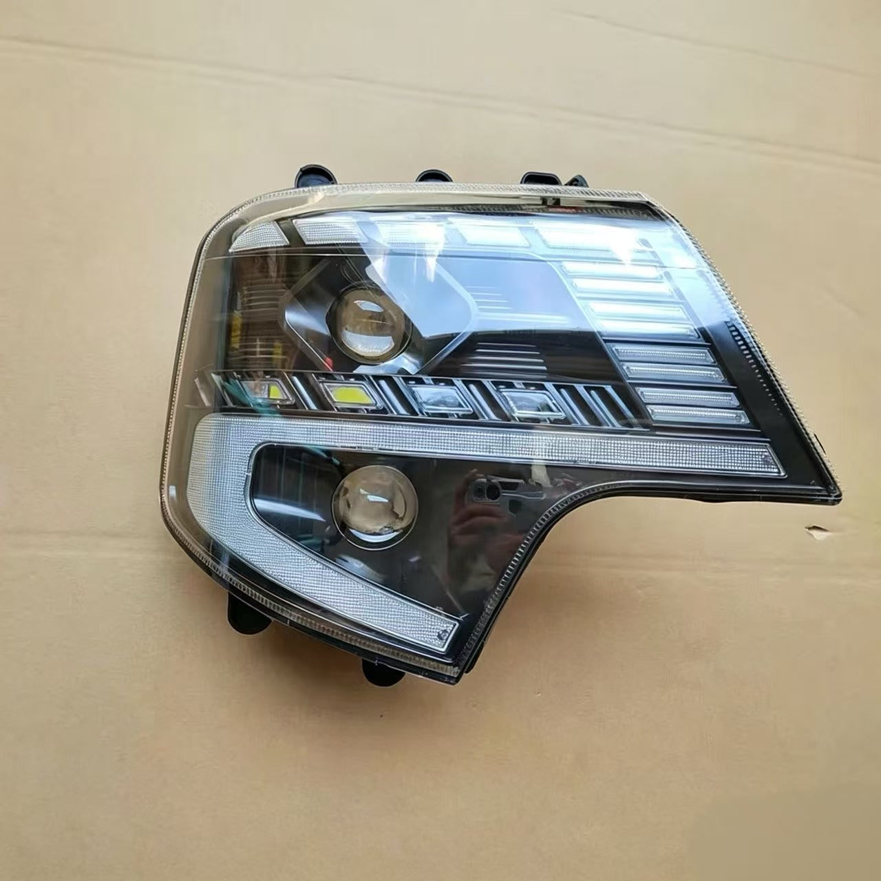 LED Head Lamp RH for SINO HOWO T7H TRUCK Spare Parts