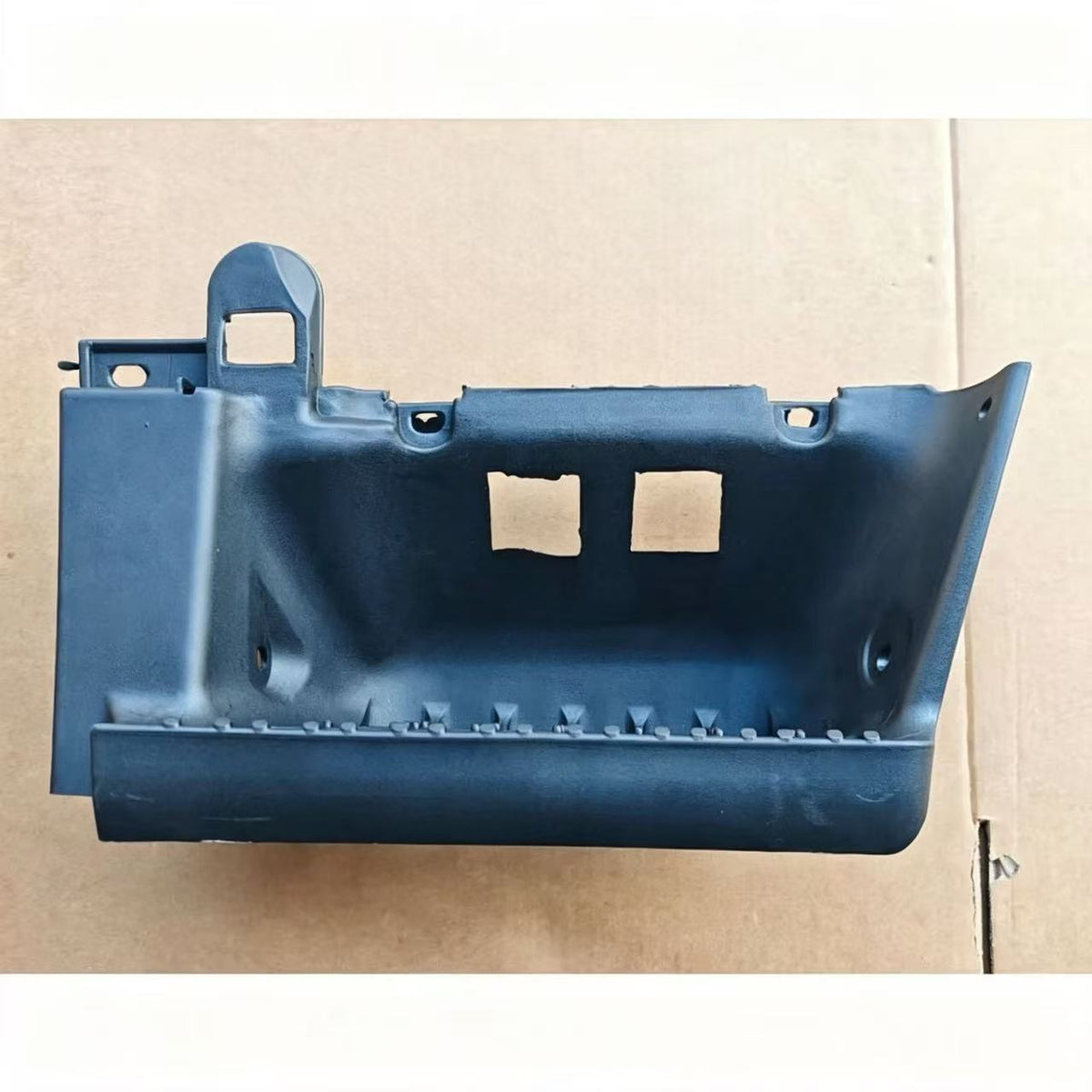 Step Panel LH for JAC 808 TRUCK Spare Parts