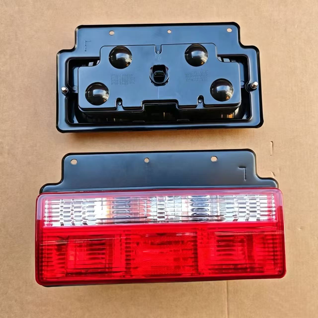 3773910EOXZ 3773910Q15 Tail Lamp with Bracket 24 LH for JAC N721 TRUCK Spare Parts