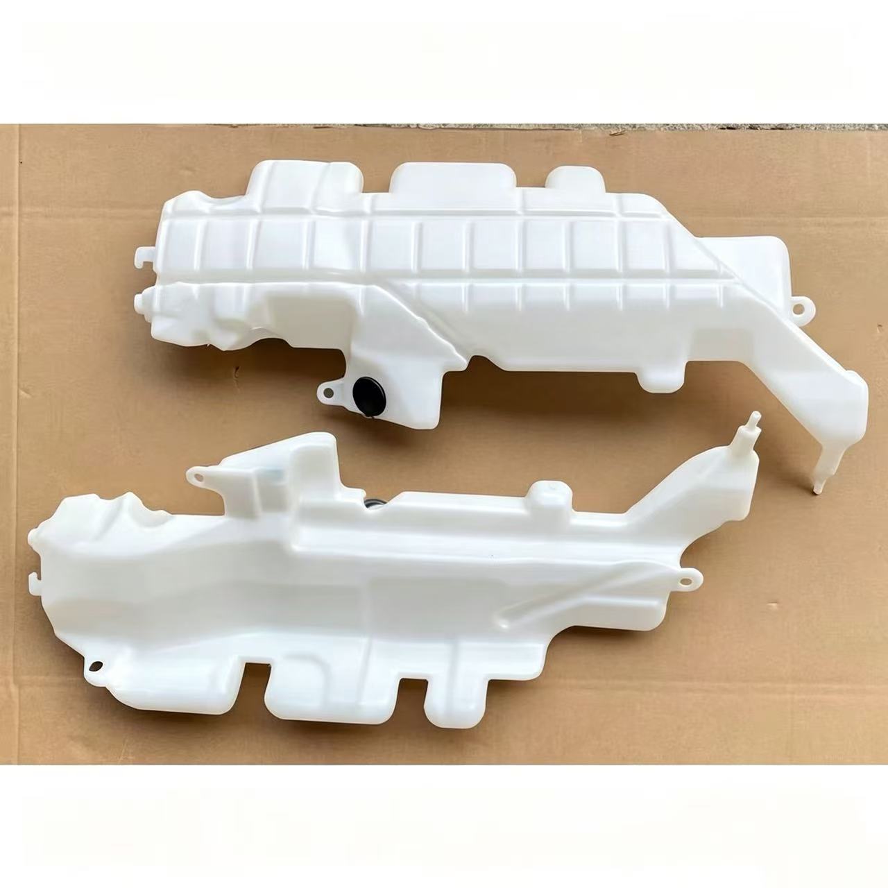 16610-2010 166102010 Front Panel Water Tank RHD for HINO 700 Truck Spare Body Parts