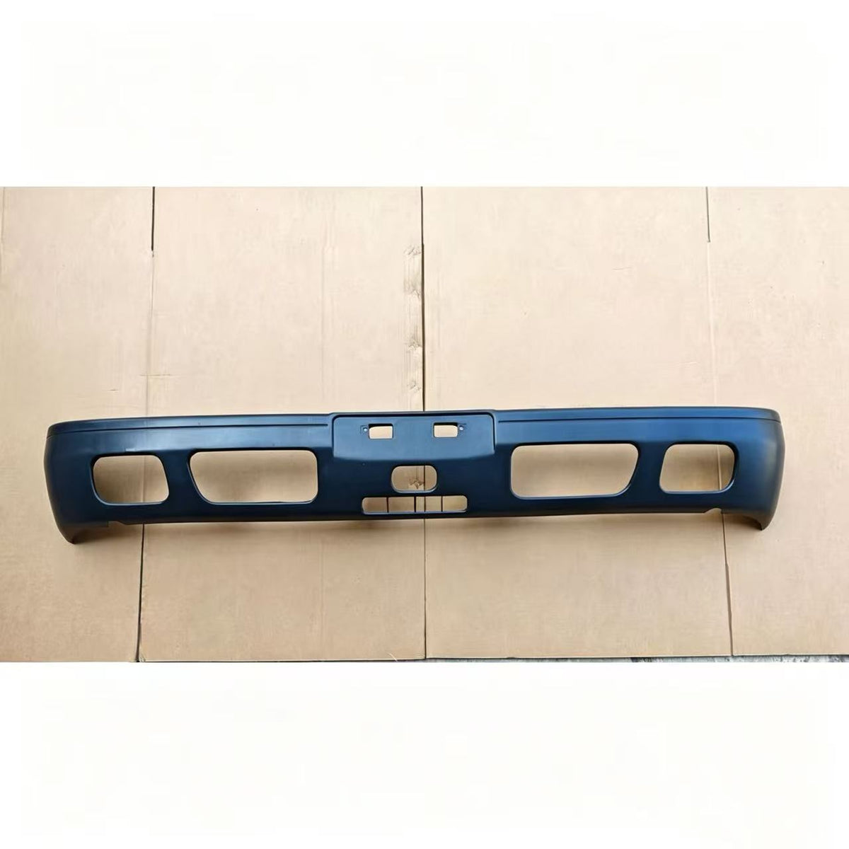 52111-37300 5211137300 Bumper 170cm for Hino Dutro WU300 Truck Spare Parts