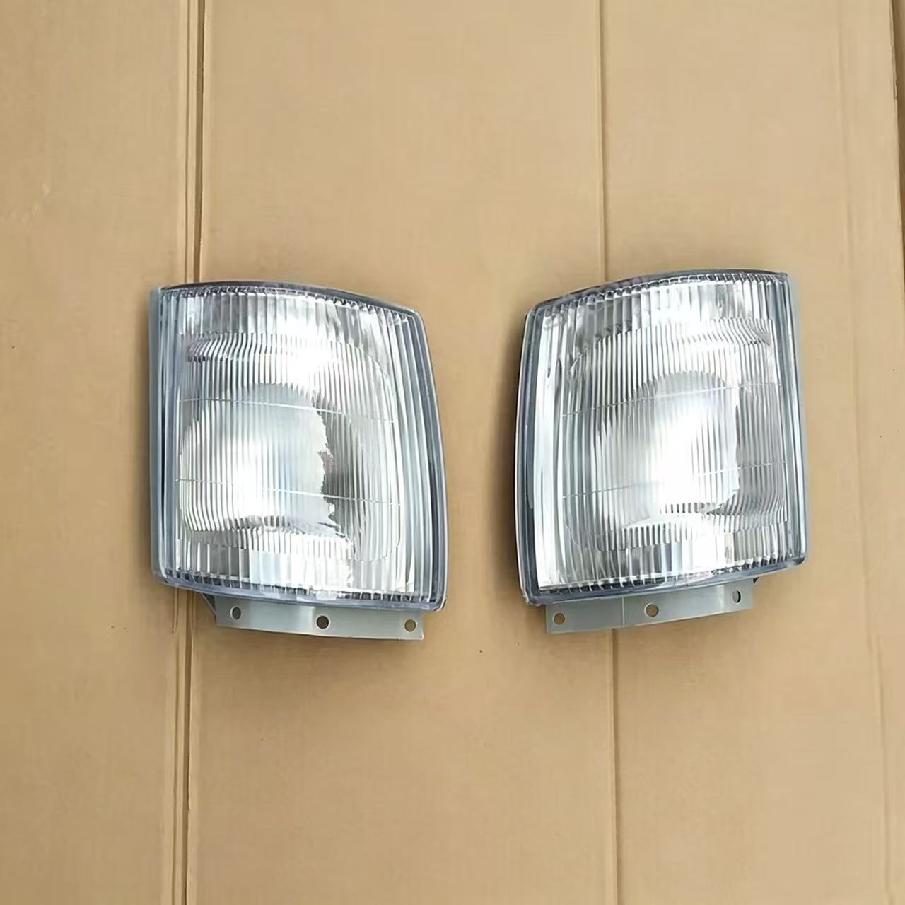 Corner Lamp for Hino 300 Dutro Dyna BU420 BU320  2003