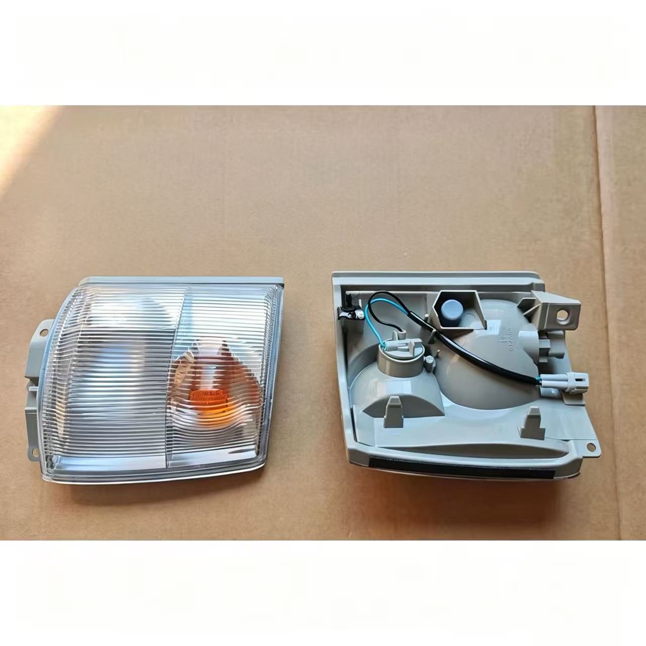 81610-37140 81611-25010 81620-25020  8161037140 8161125010 8162025020 Corner Lamp RH (Narrow) for HINO 300 Truck Spare Parts