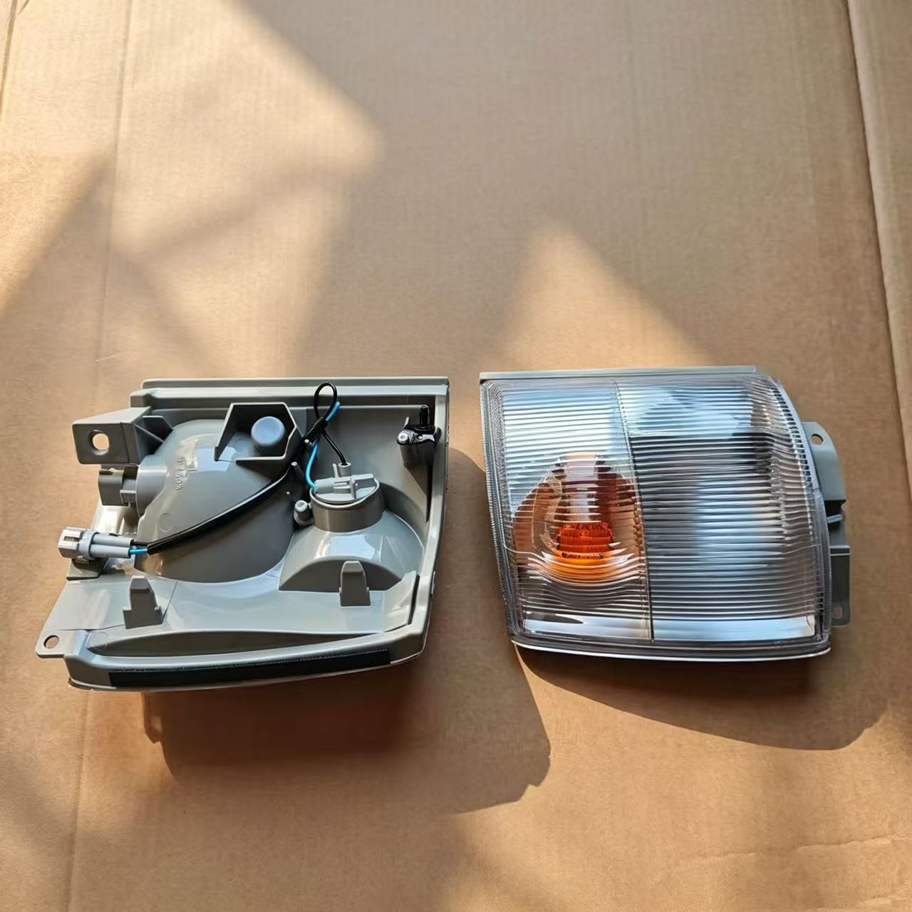 81611-25010 81620-25020 81620-37140 8161125010 8162025020 8162037140 Corner Lamp LH(Narrow) for HINO 300 Truck Spare Parts