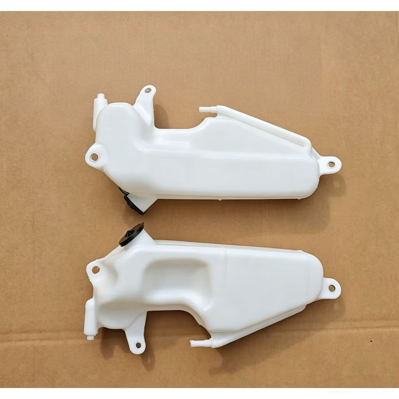 16470-78080 1647078080 Water Tank for HINO 300 Truck Spare Parts