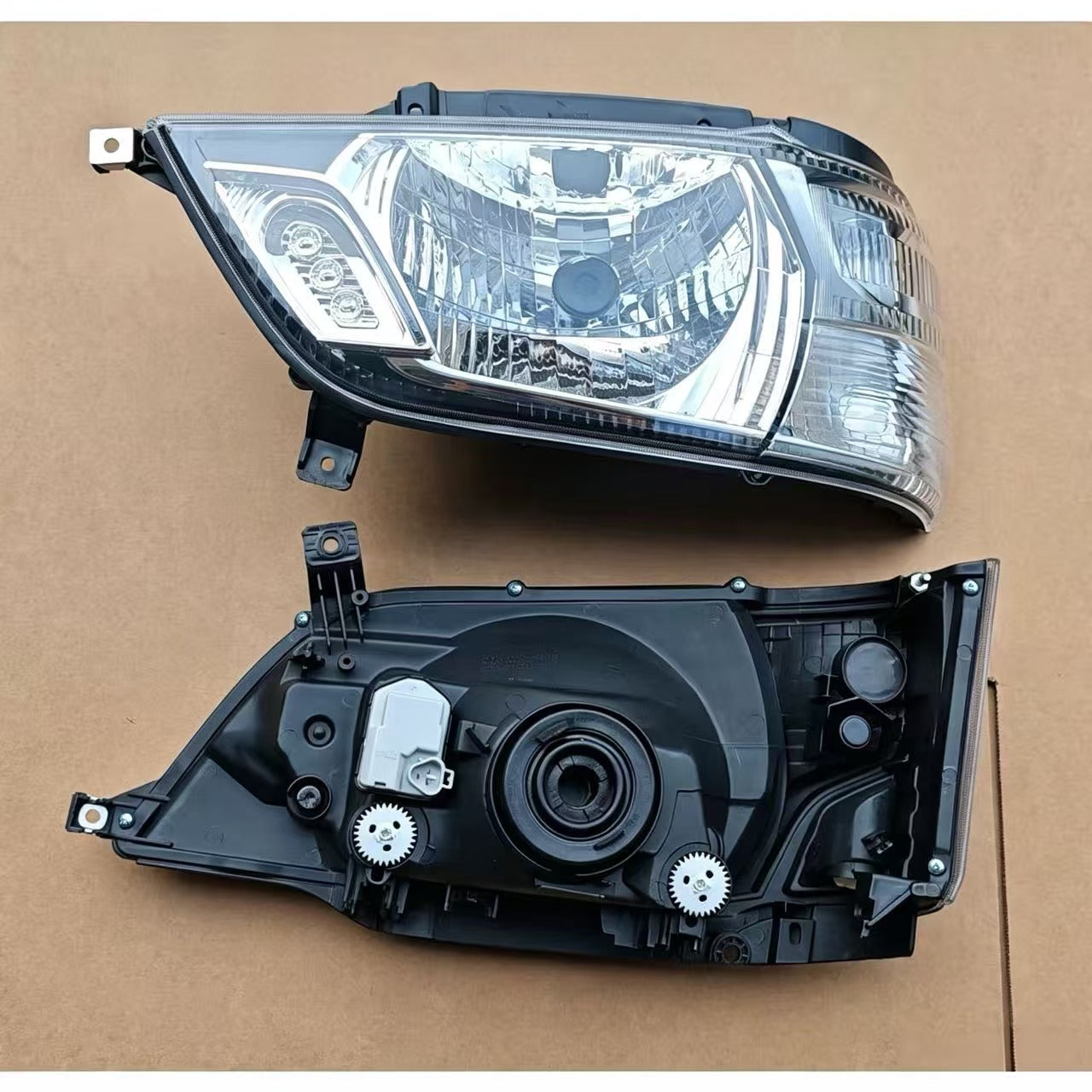 RH (Right Hand Drive) Headlight with Motor for 2012 NEW Hino 300 Dutro XZU600R Narrow Truck Body Parts