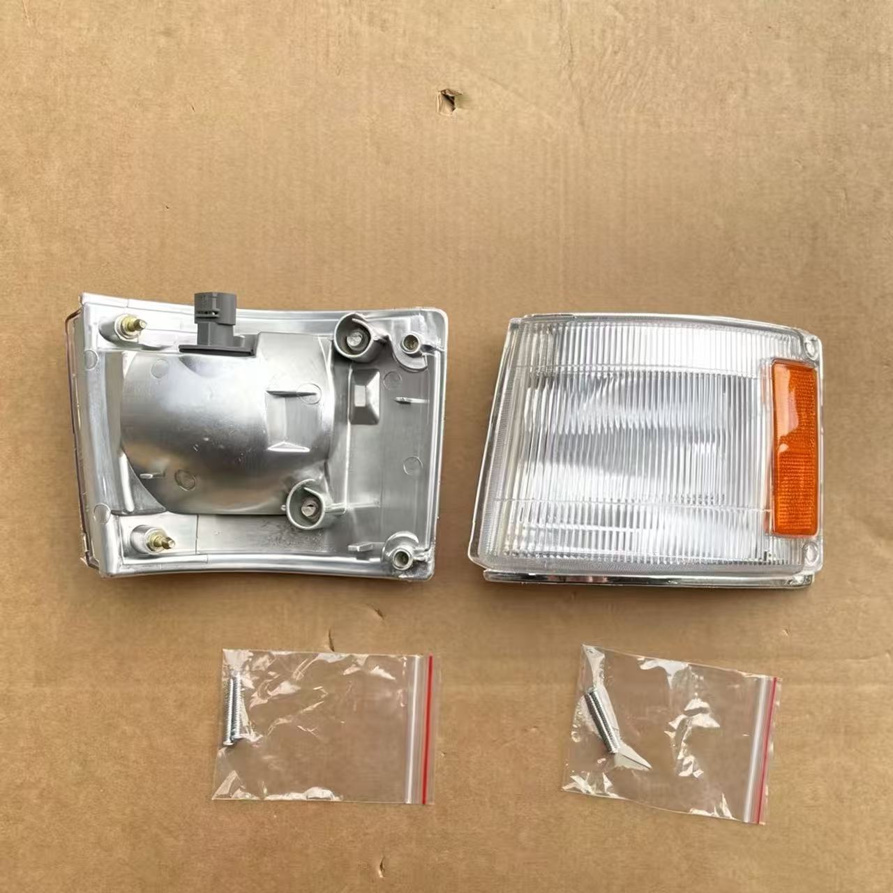 White Corner Lamp for Hino Ranger FM3M FM2K Trucks New Condition Chrome Plastic Parts