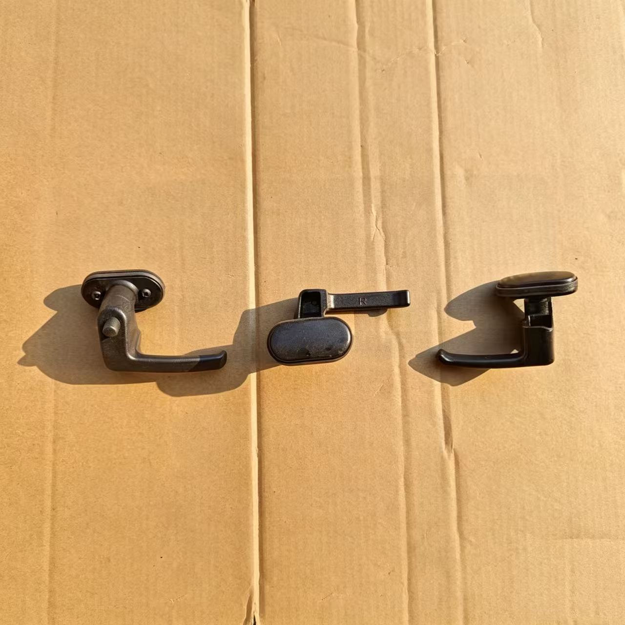68541-1100 New Window Glass Lock RH for Hino Ranger FM3M FM2K ABS Chrome Truck Parts