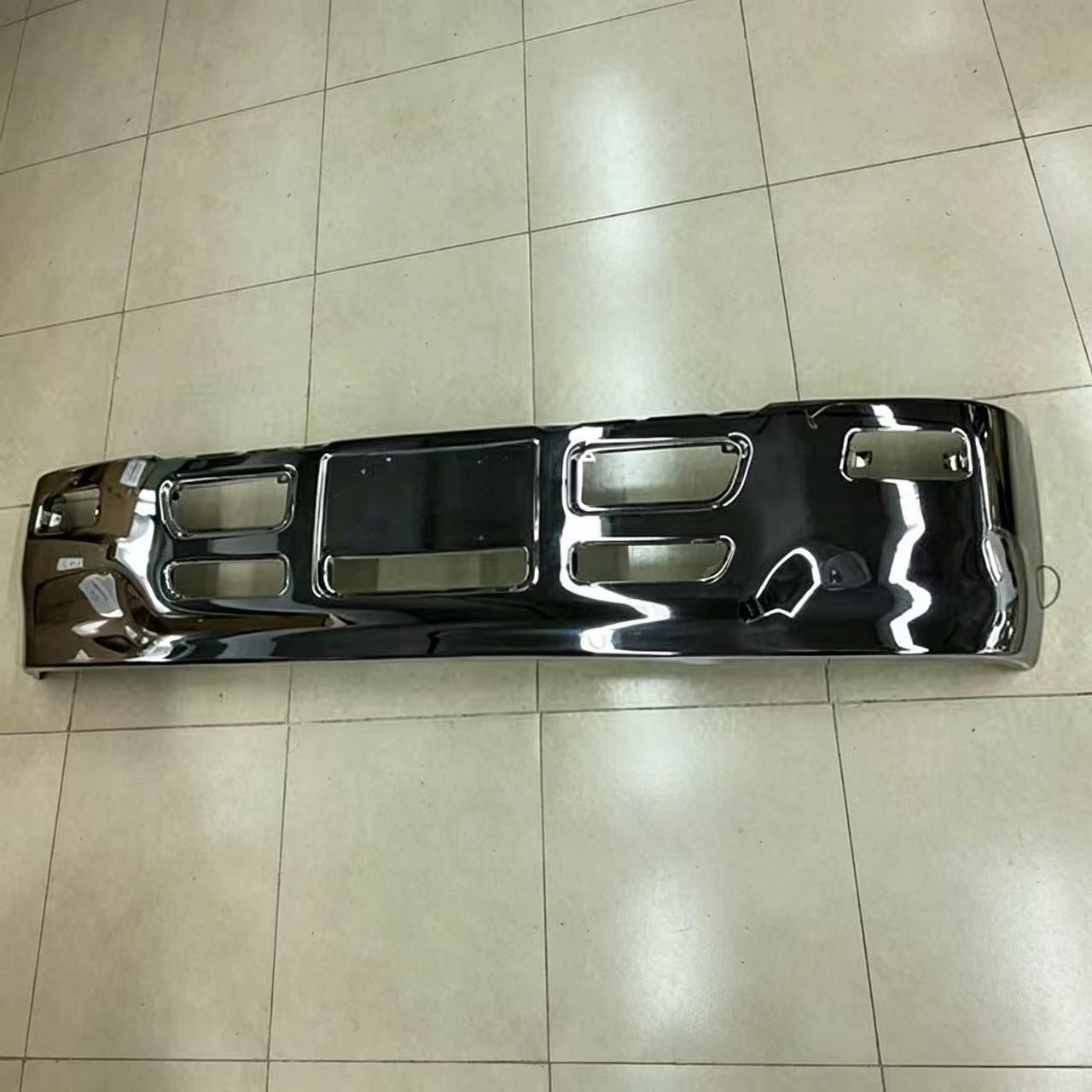 Chrome Front Bumpers Protectors  for Hino Profia SH 35 TONS LFR-LFS 21 TONS Truck Spare Body Parts