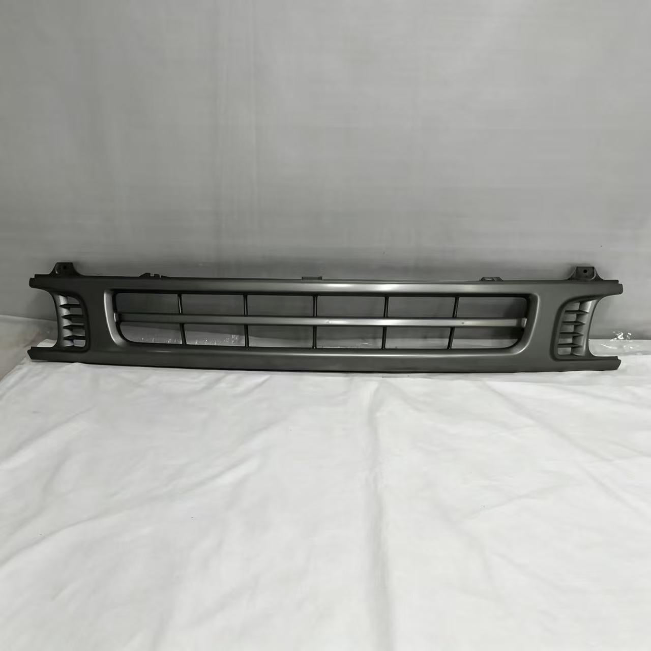 Chrome Front Lower Grilles for Hino Profia  1998 Year LFR LFS 21 TONS Truck Spare Body Parts