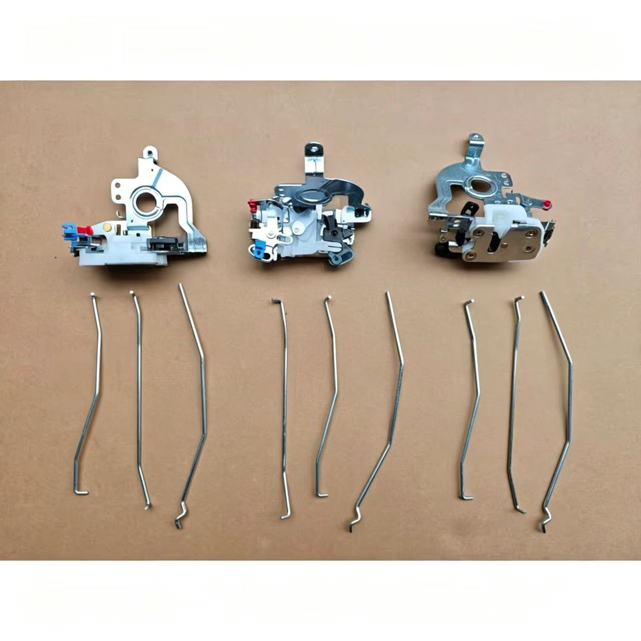 69310-E0100 69310E0100 Door Lock (with Pull Rod)RH for HINO 500 Truck Spare Parts