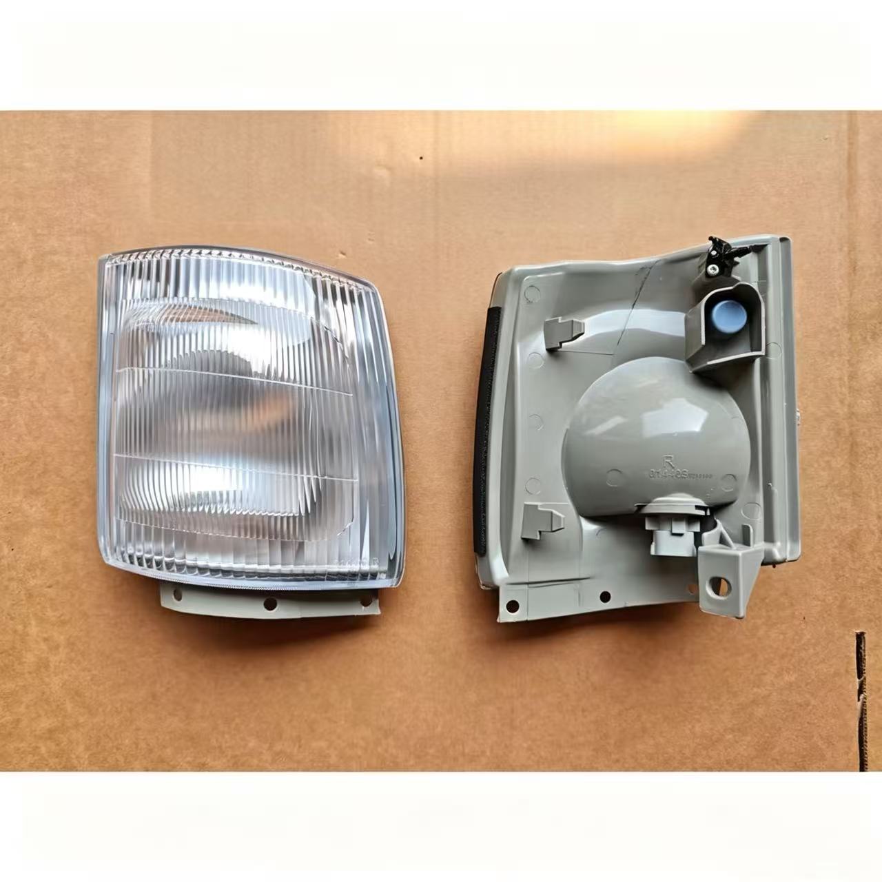 Corner Lamp   RH for Hino Mega 500 Truck Spare Body Parts