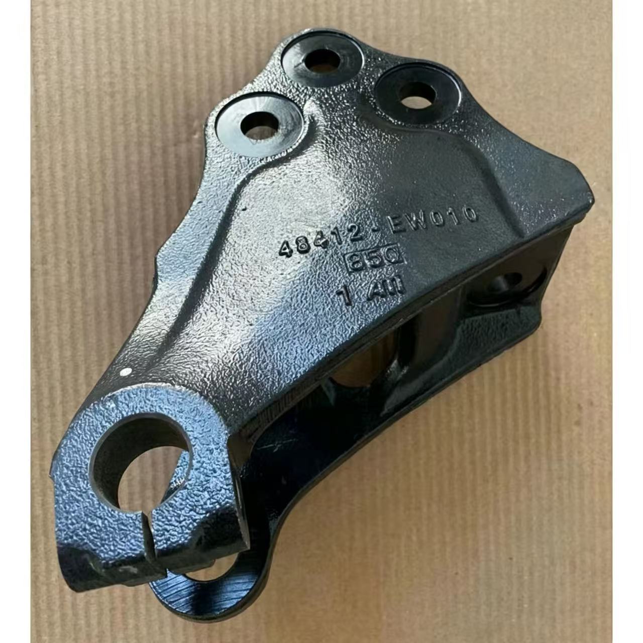 48411-EW010 48412-EW010 48411EW010 48412EW010 Bracket Spring for Hino 500 Truck Spare Parts