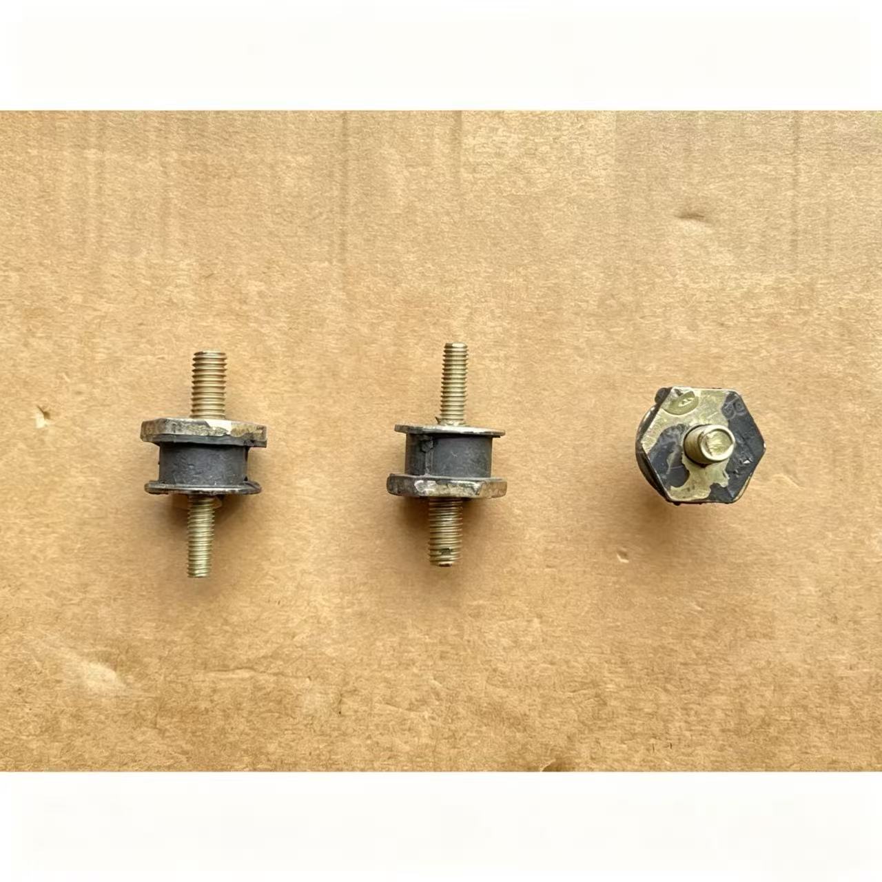 HEAD LAMP HOUSING BOLT for HINO 500 Truck Spare Parts