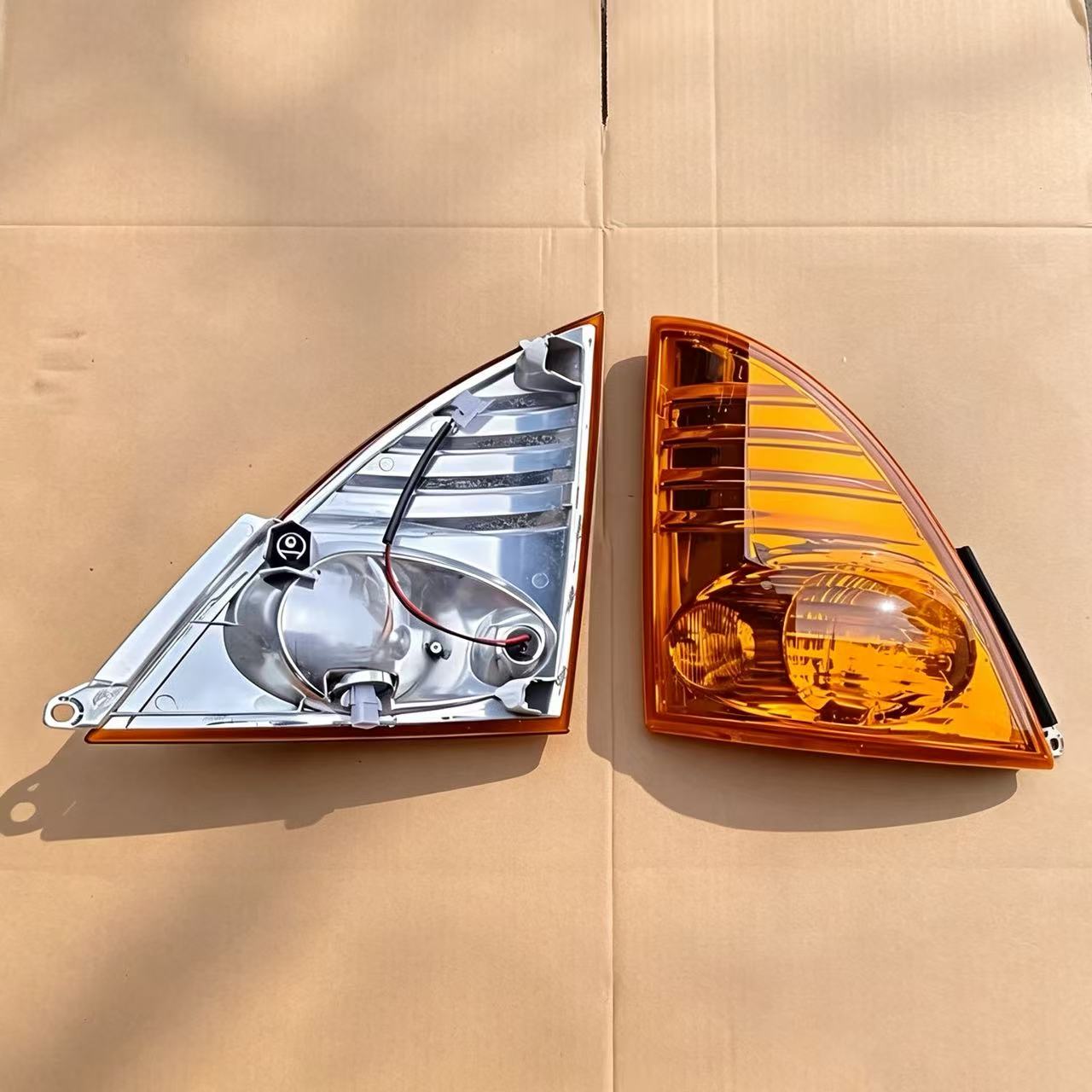Corner Lamp Yellow RH for Hino Mega 500 Truck Spare Body Parts