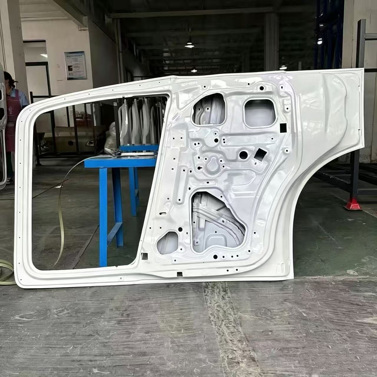 Door Shell RH (with Hole) White for HINO 500 Truck Spare Parts