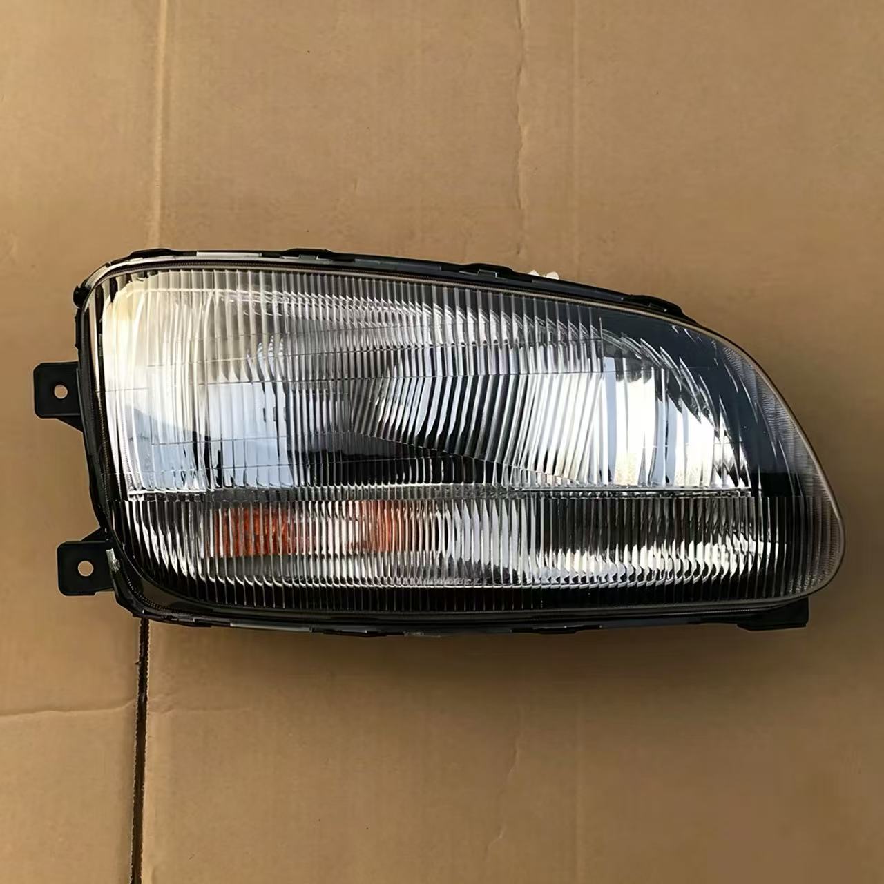Headlamps for Hino Mega 500 Truck Spare Body Parts