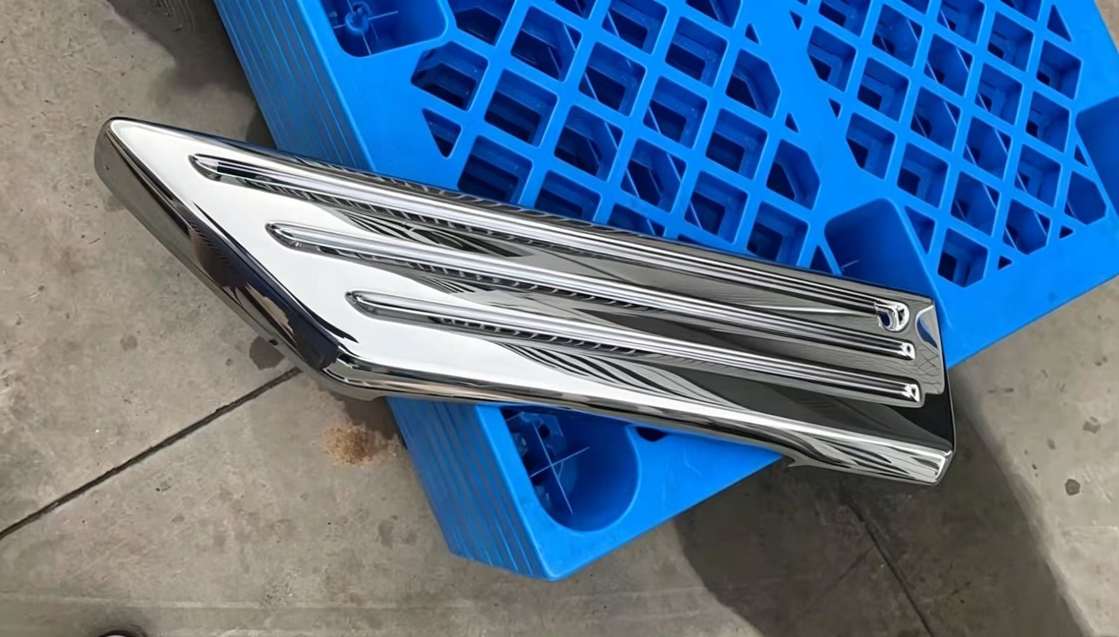Chrome Air Cleaner Outside Cover  for HINO 500  Chrome Truck Body Spare Parts