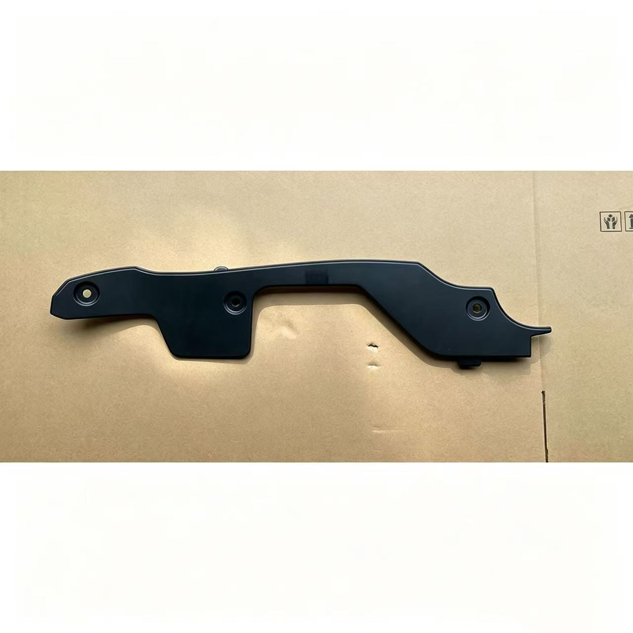 52116-E0120 52116E0120 Bumper Garnish LH for 2017 New HINO 700 Truck Body Spare Parts