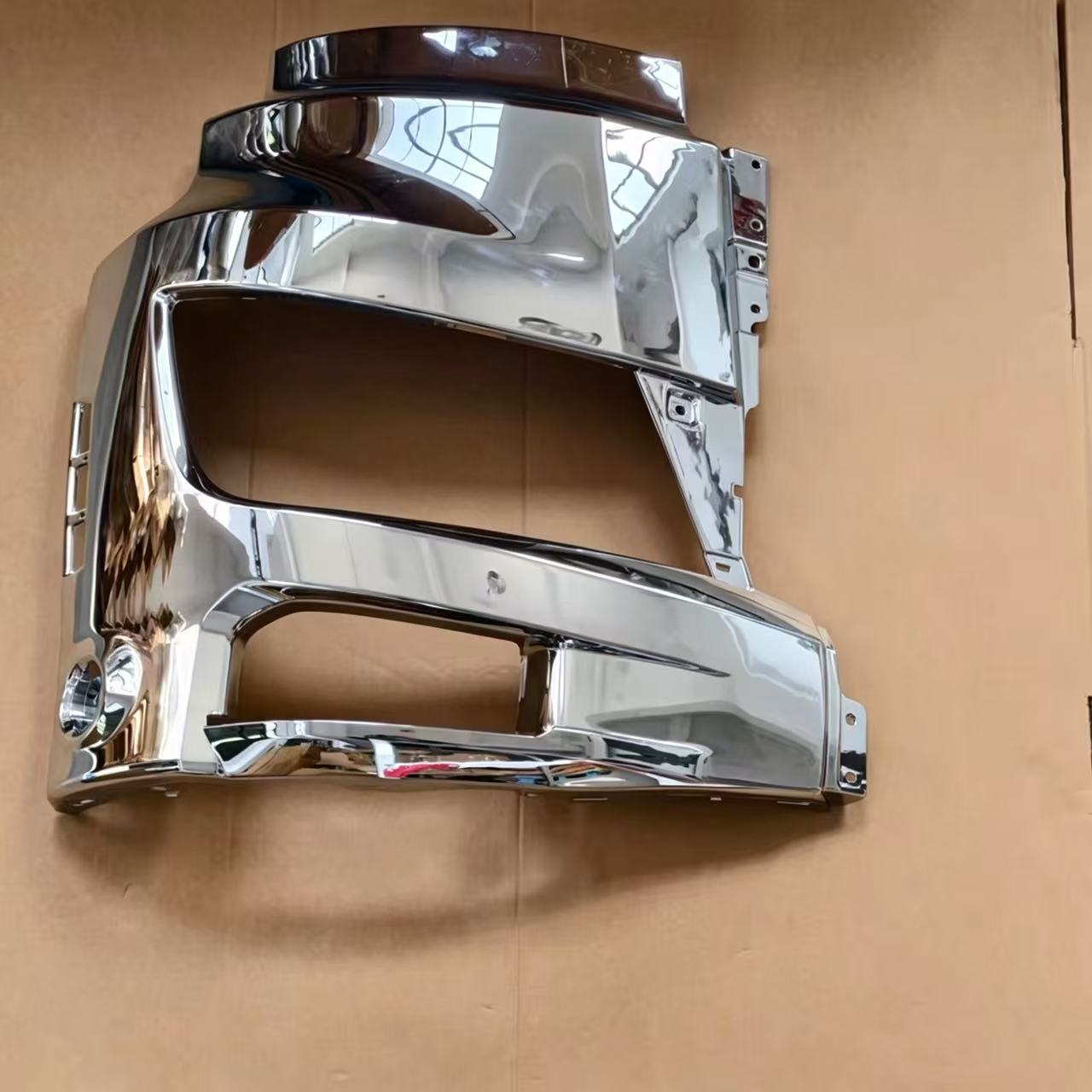 Chrome Upper Bumper RH (Plastic) for 2017 New HINO 700 Truck Body Spare Parts