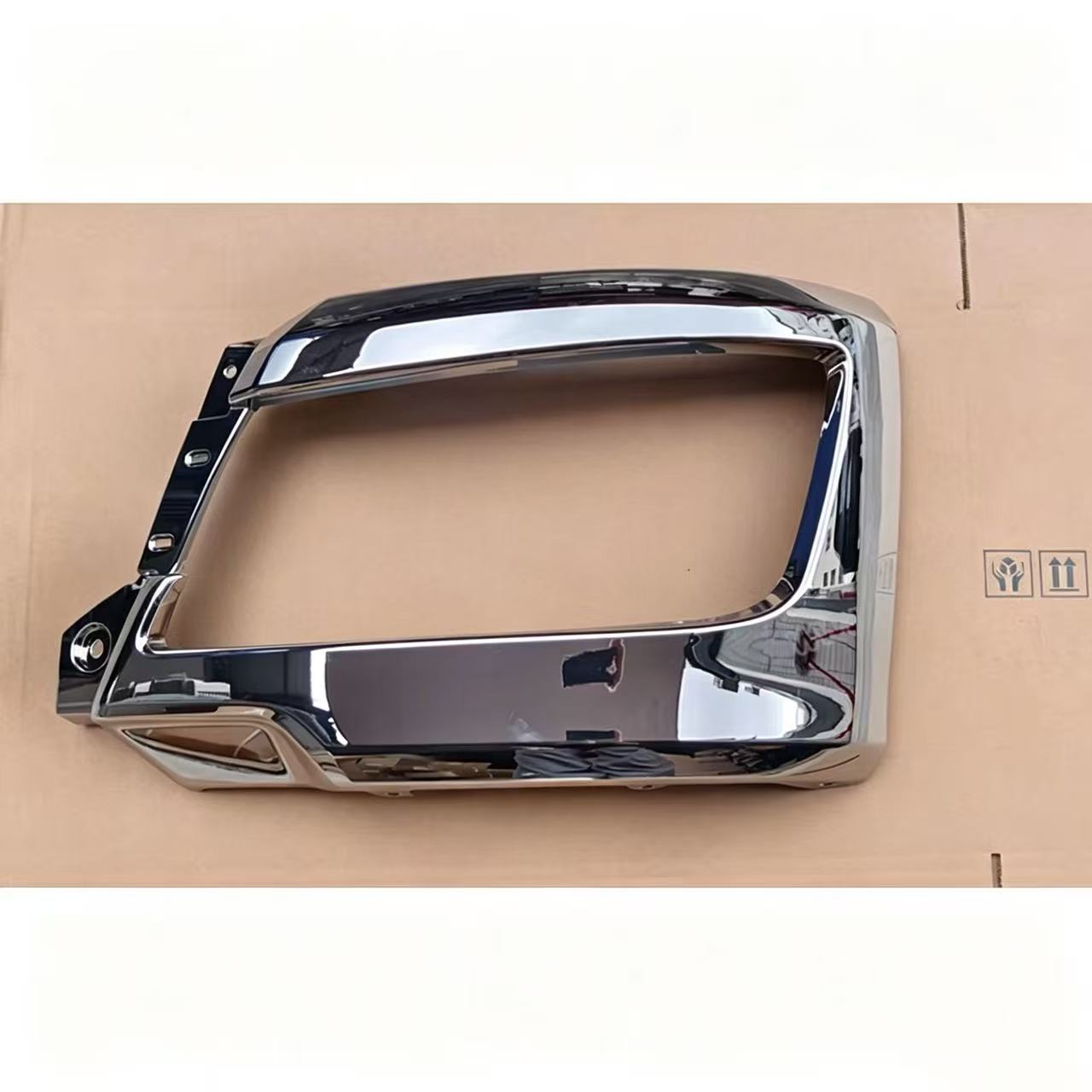Chrome Bumper Corner RH (N) for New HINO 500 Truck Body Parts