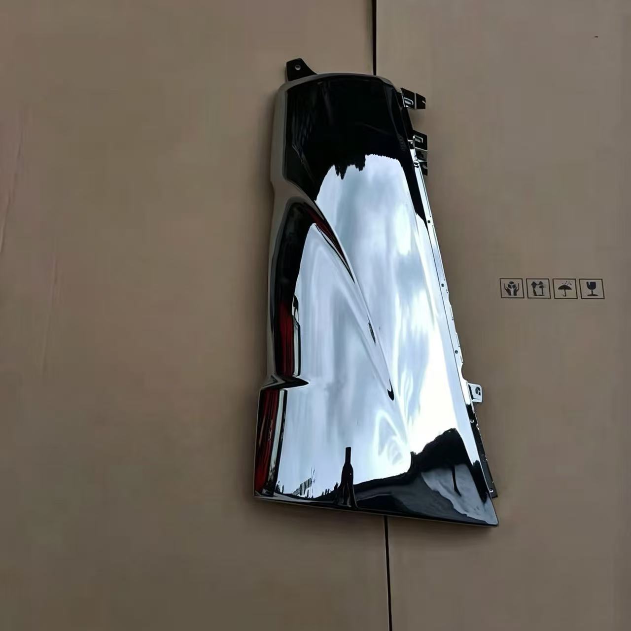 Chrome Corner Panel RH (FLAT) for New HINO 500 Truck Body Parts