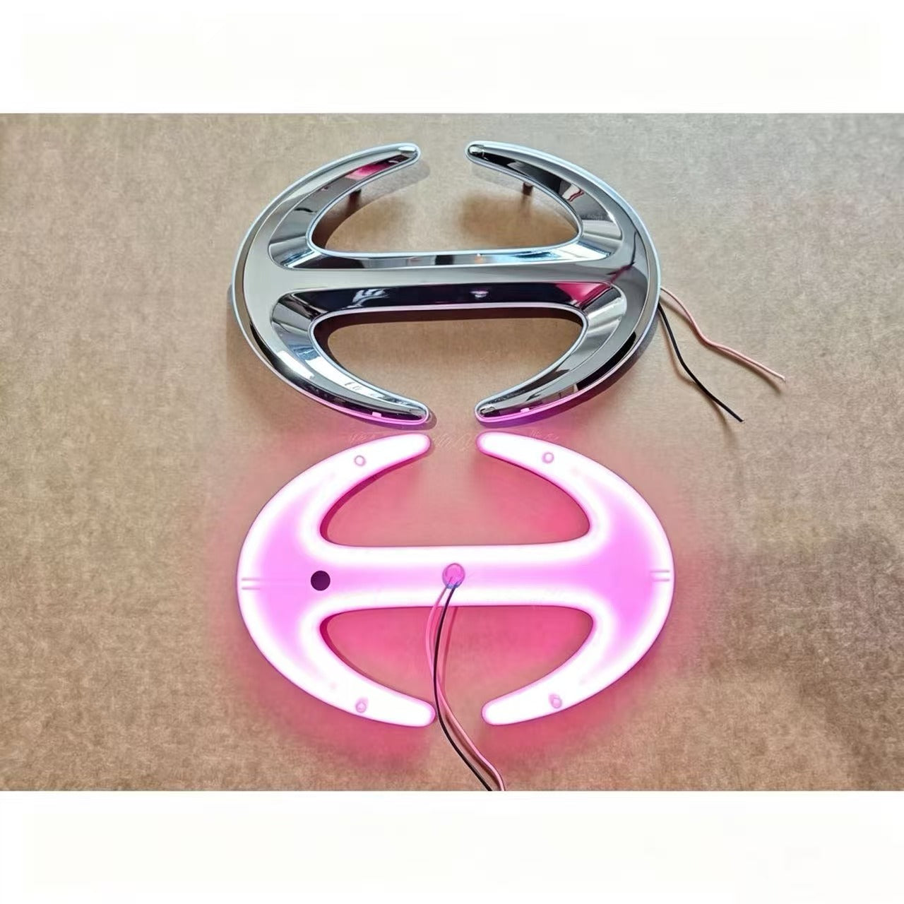 Luminous Electroplating logo (pink Light) 24V/31CM for New Hino 500  Truck Body Spare Parts