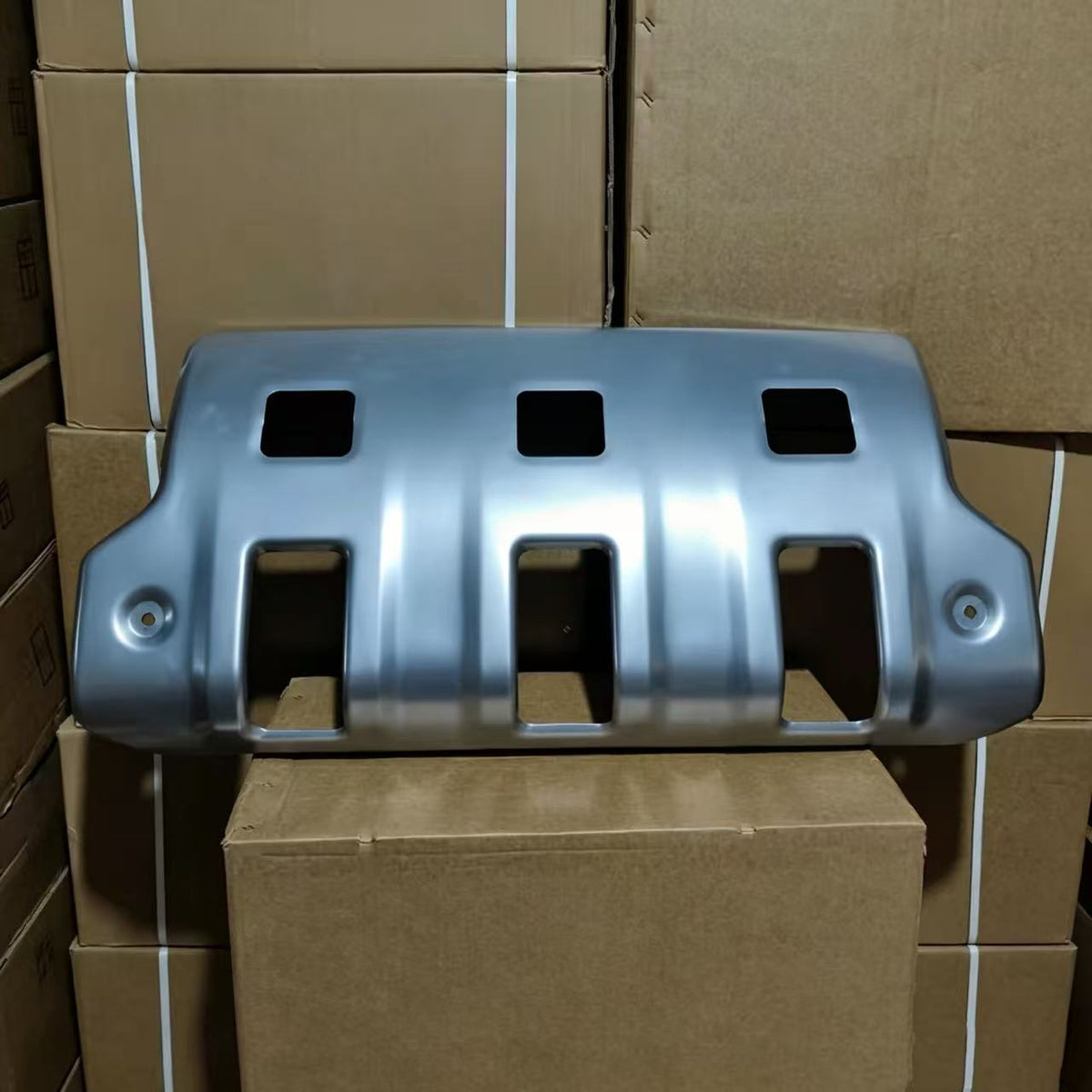 9323170031 COVER PLATE RADIATOR BOTTOM for Mercedes Benz ACTROS MP2 Truck Parts