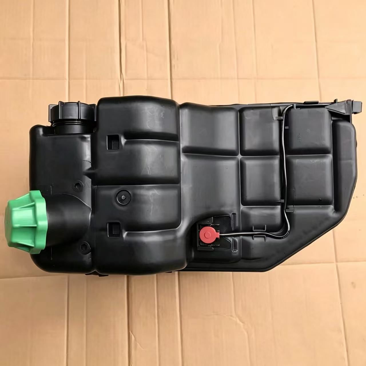 5003149 WATER TANK for Mercedes Benz ACTROS MP1 Truck Parts